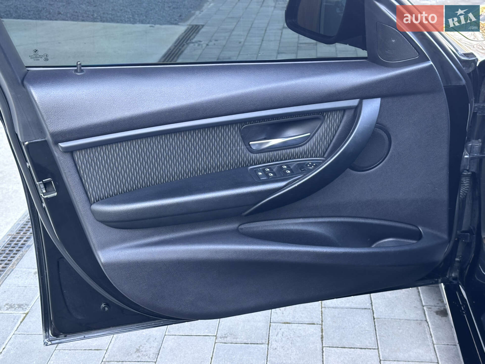 BMW 3 Series 2014 VIN WBA3K31000F674263 фото оголошення 18 з 38