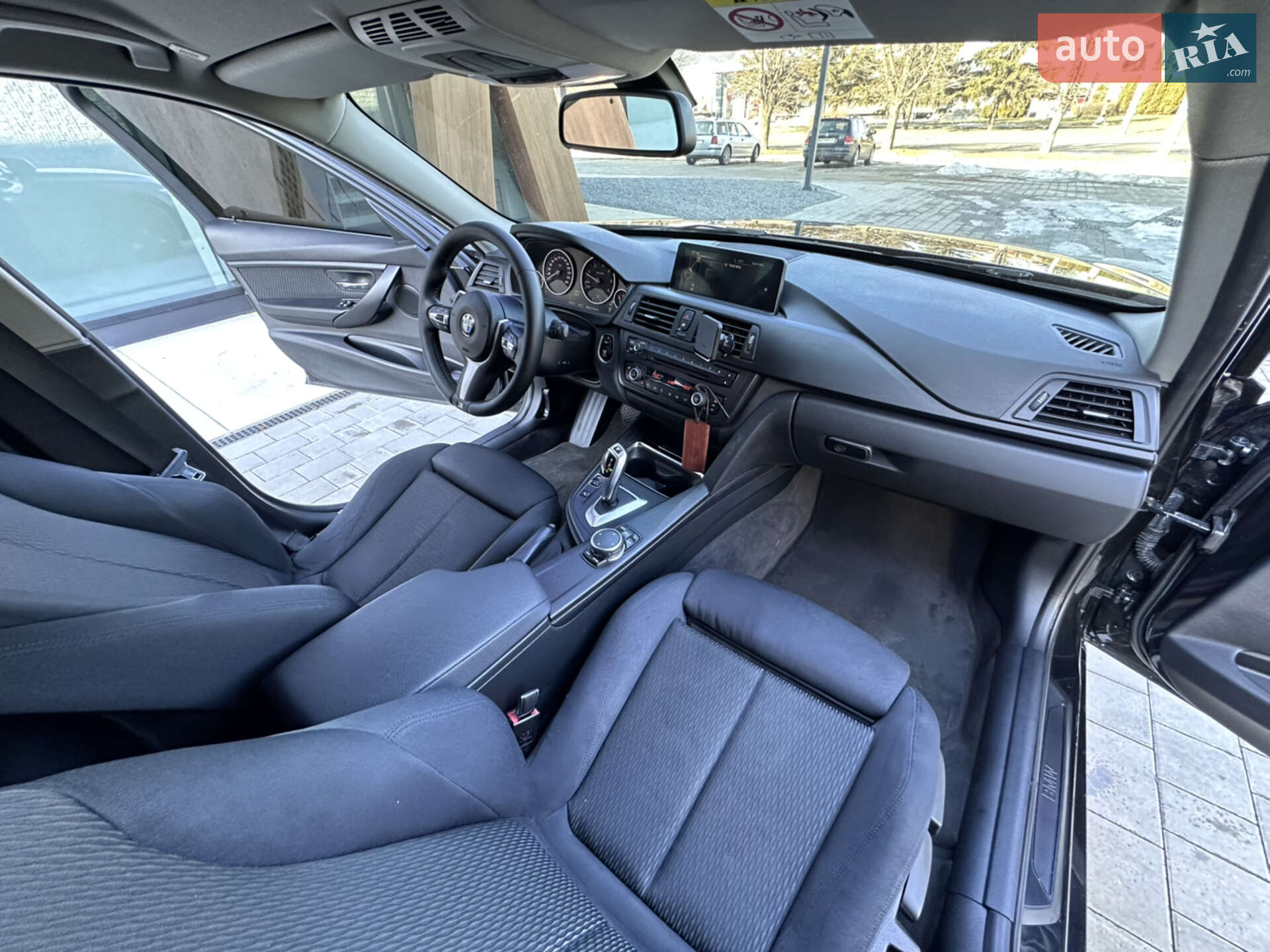 BMW 3 Series 2014 VIN WBA3K31000F674263 фото оголошення 22 з 38