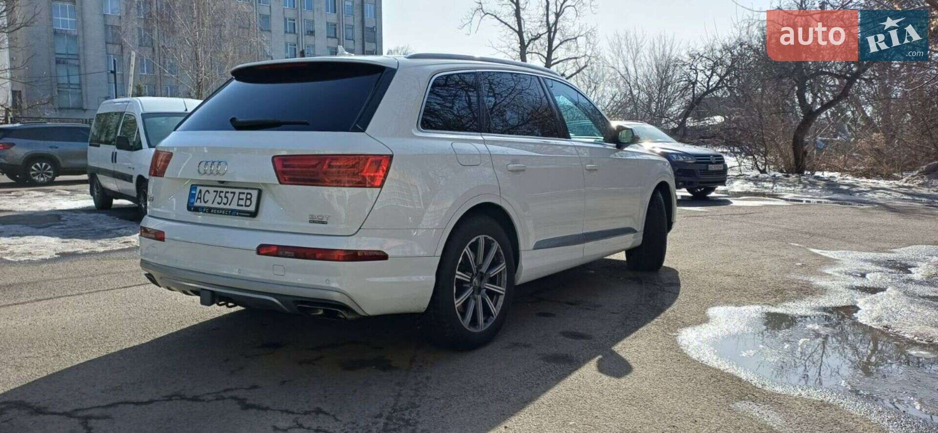Audi Q7 2016 VIN WA1LAAF73HD031522 фото оголошення 7 з 22