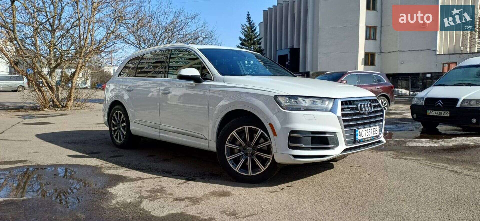 Audi Q7 2016 VIN WA1LAAF73HD031522 фото оголошення 5 з 22