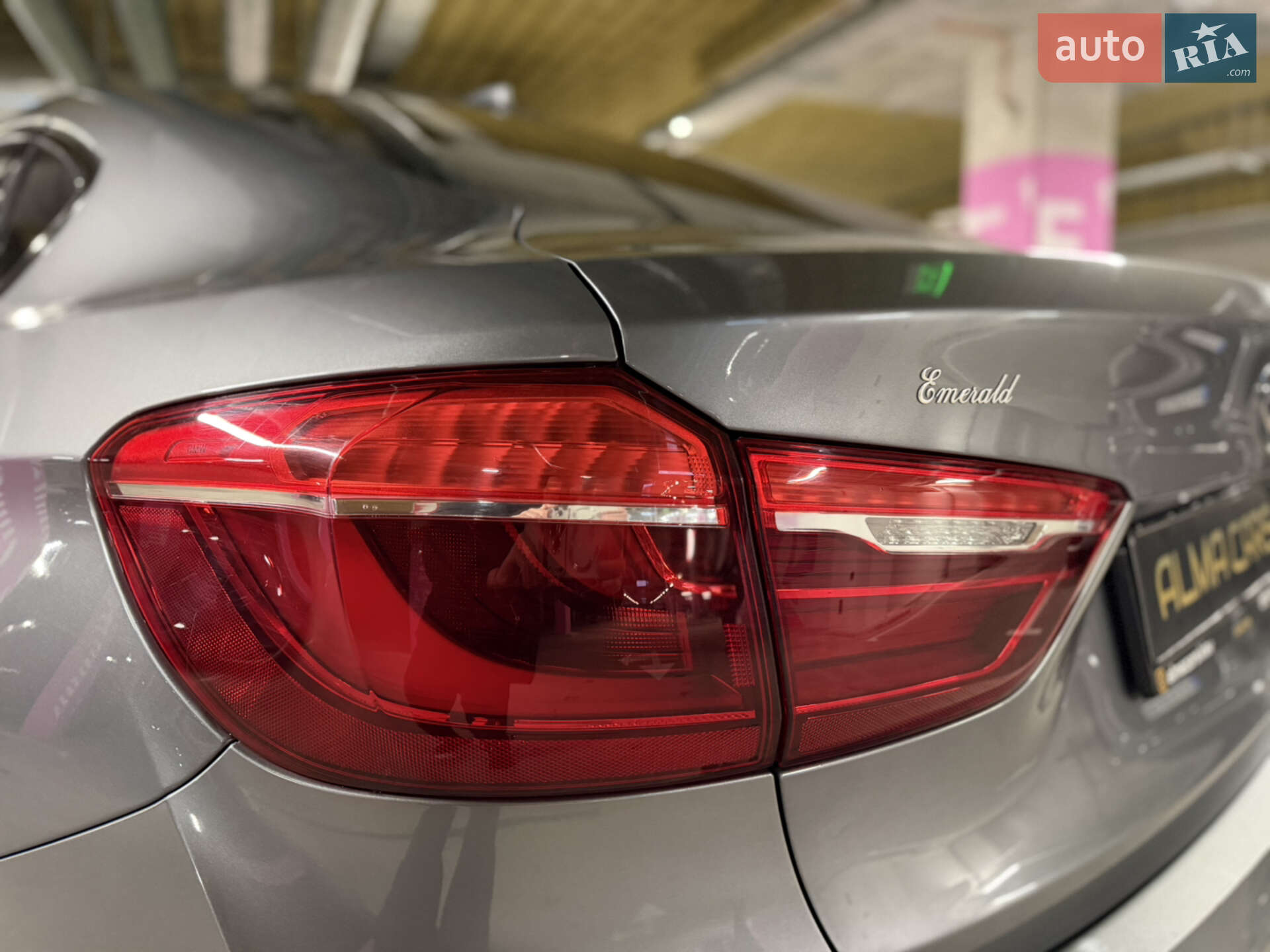 BMW X6 2015 VIN WBAKV210700R24596 фото оголошення 41 з 103