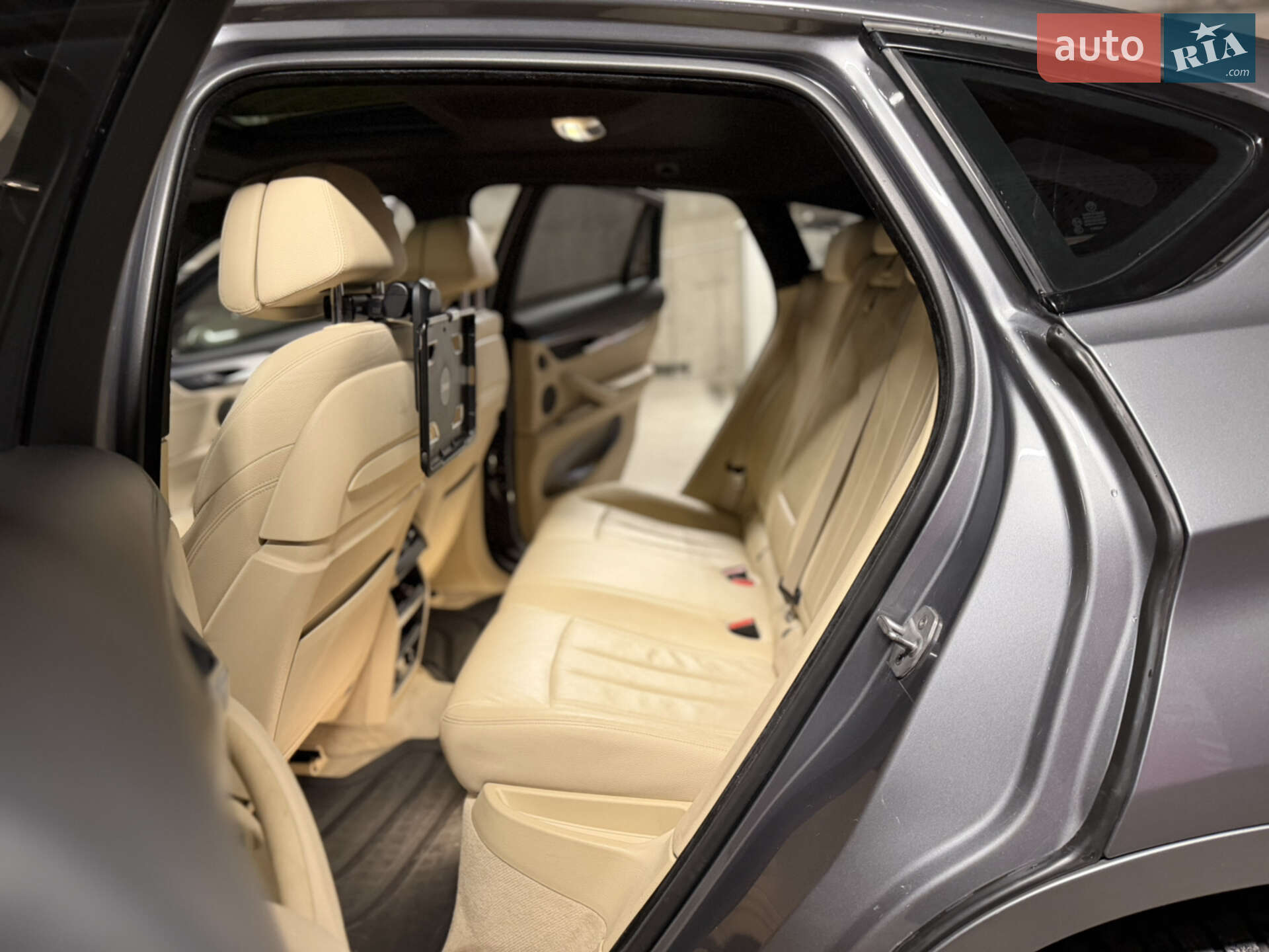 BMW X6 2015 VIN WBAKV210700R24596 фото оголошення 83 з 103