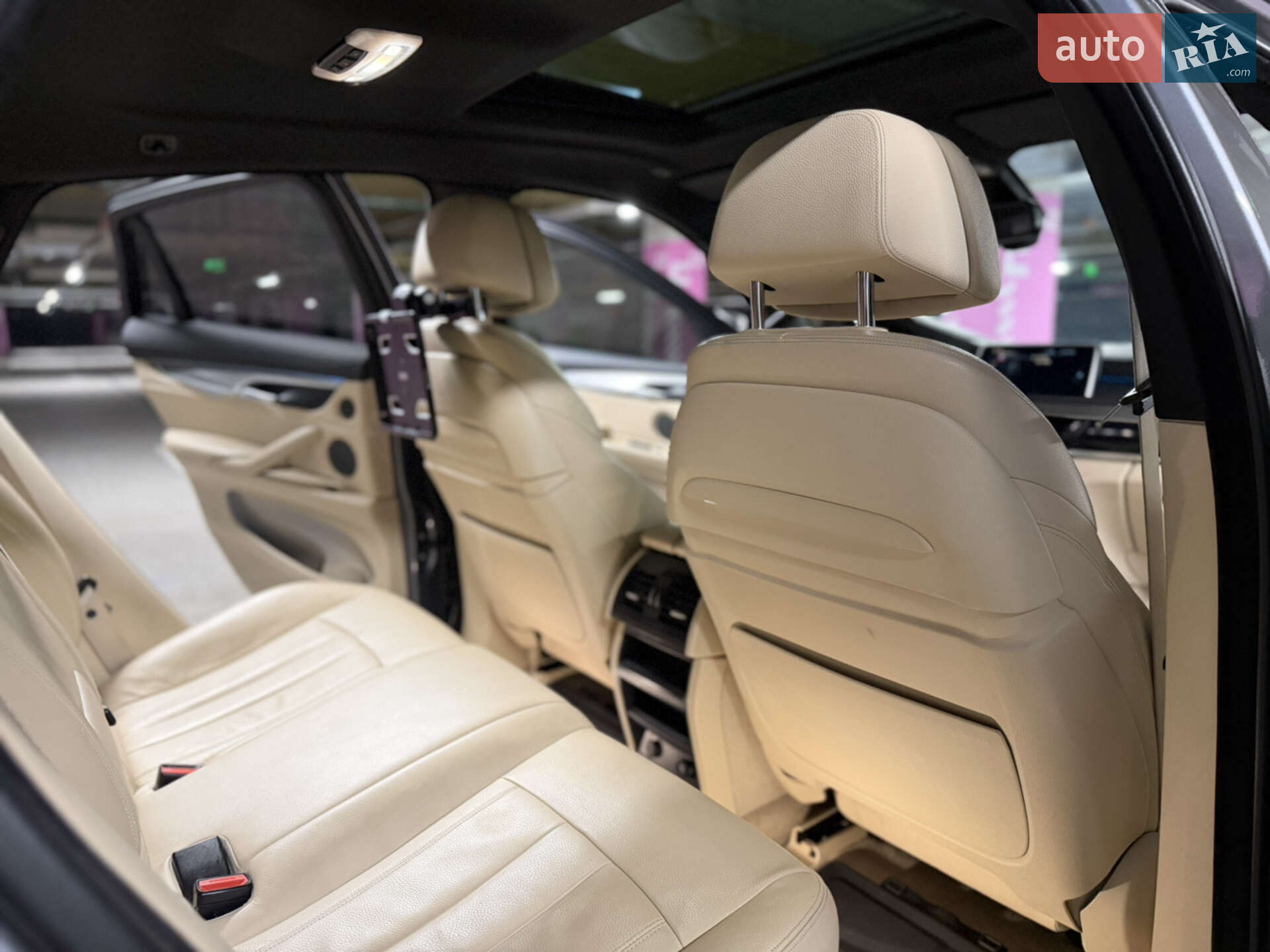 BMW X6 2015 VIN WBAKV210700R24596 фото оголошення 87 з 103
