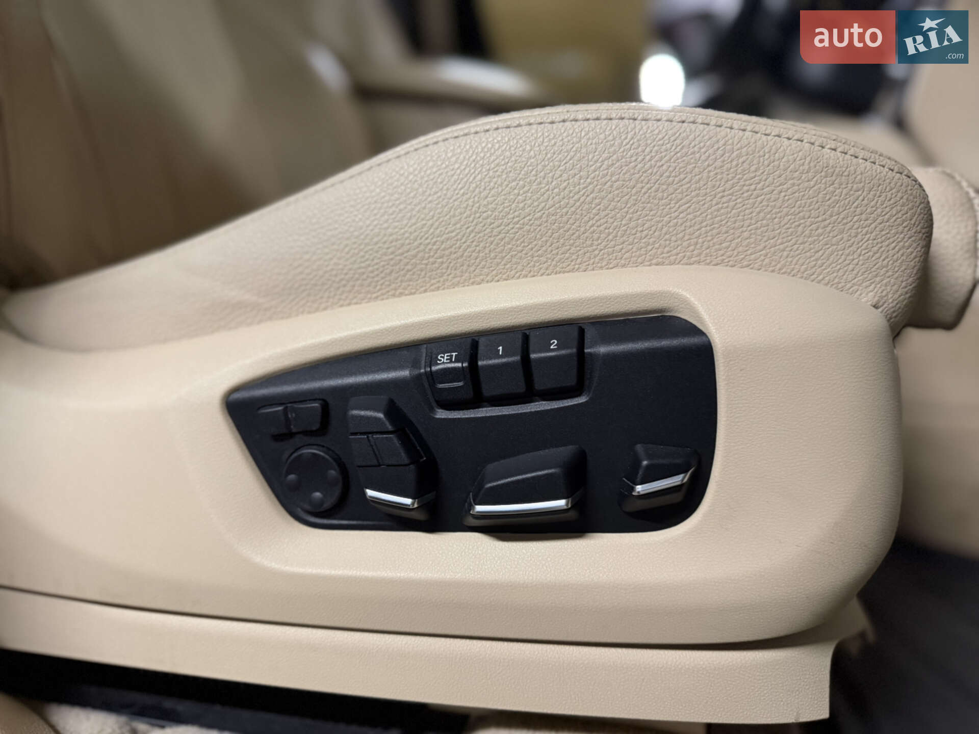 BMW X6 2015 VIN WBAKV210700R24596 фото оголошення 98 з 103