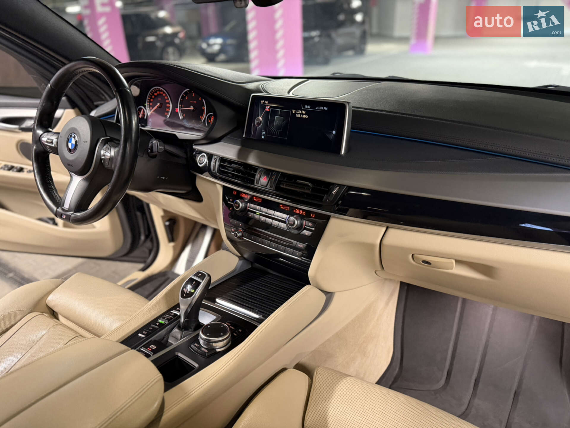 BMW X6 2015 VIN WBAKV210700R24596 фото оголошення 101 з 103