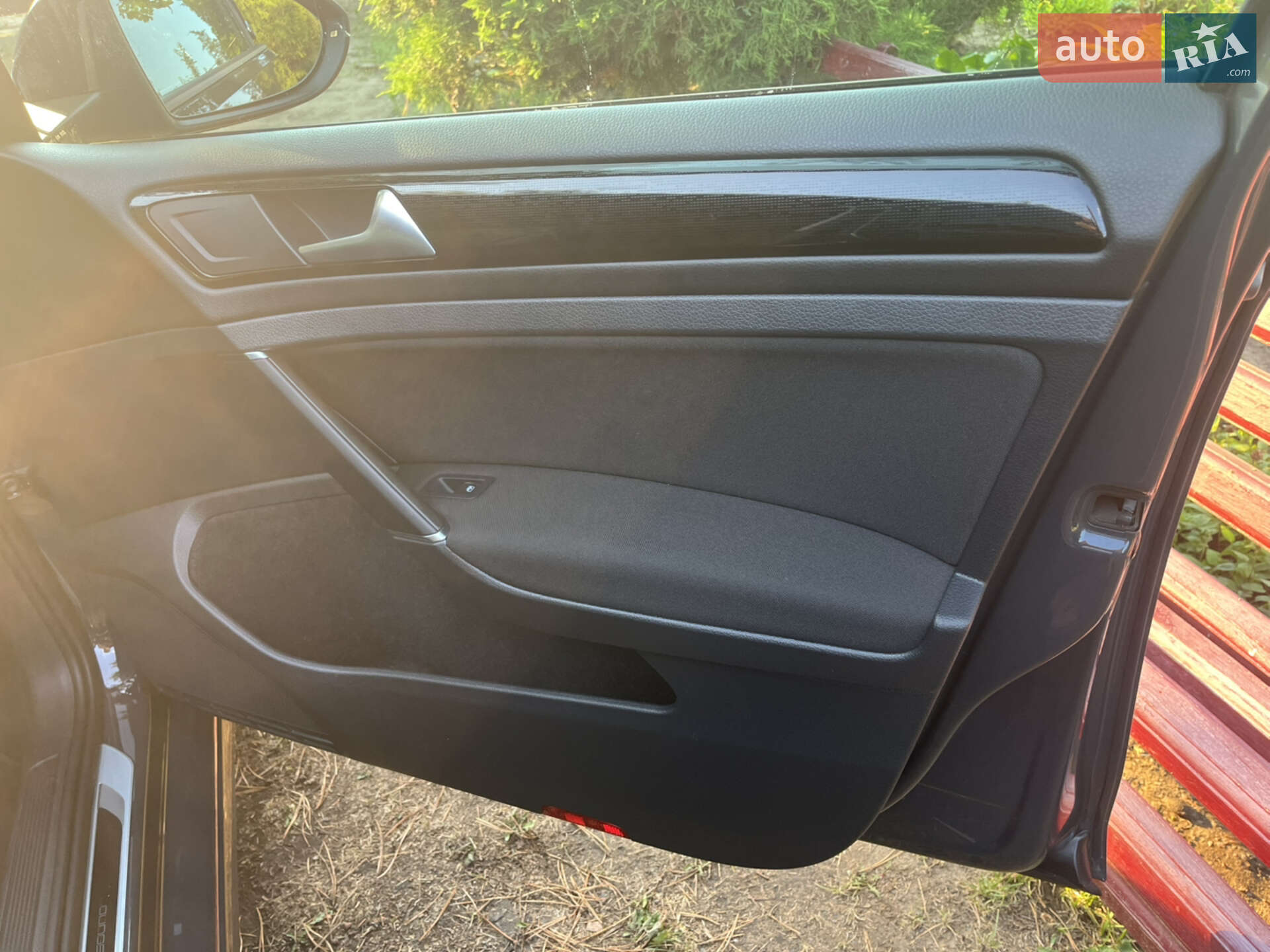 Volkswagen Golf 2017 VIN WVWZZZAUZJP507170 фото оголошення 13 з 37