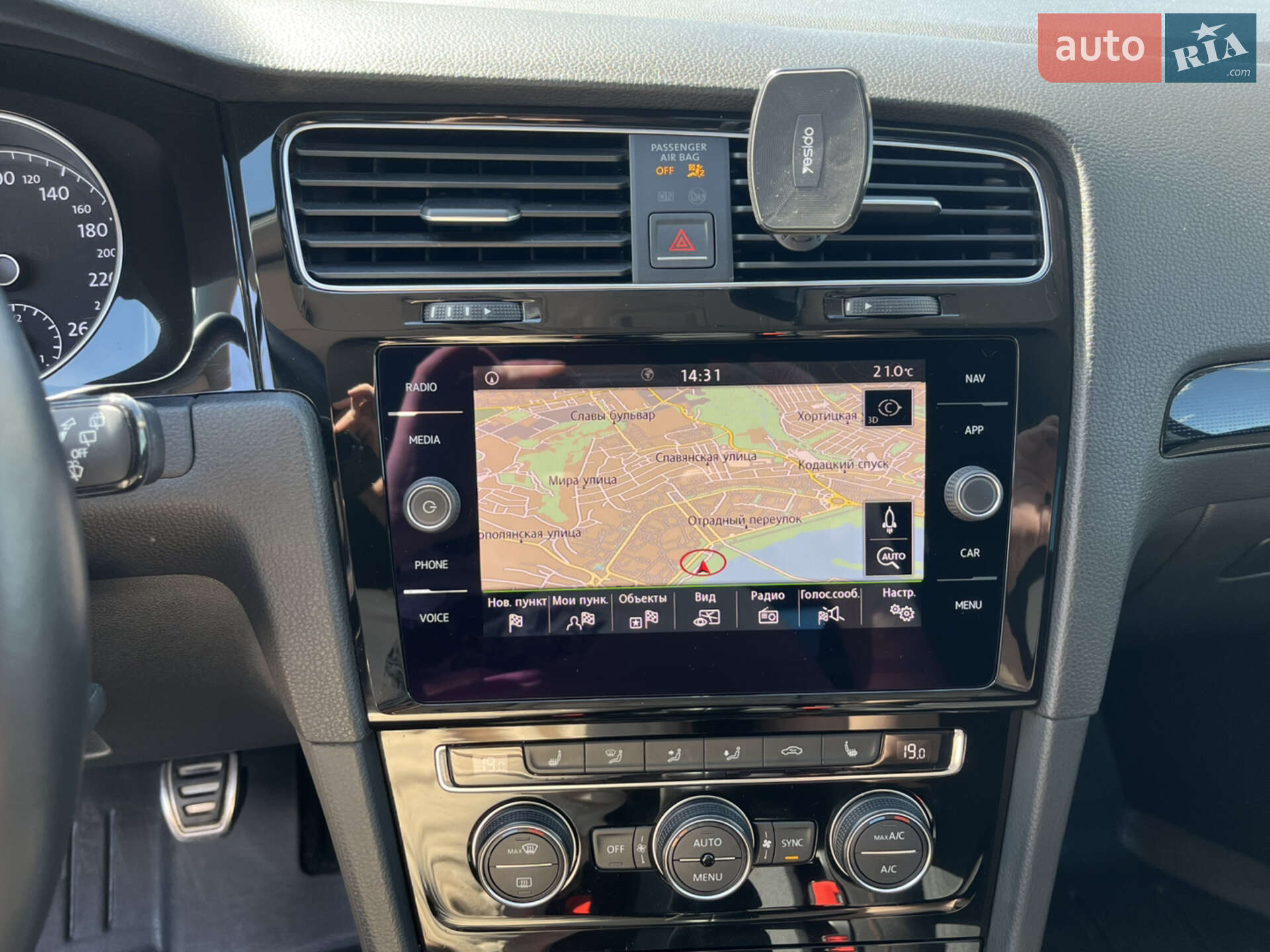 Volkswagen Golf 2017 VIN WVWZZZAUZJP507170 фото оголошення 14 з 37