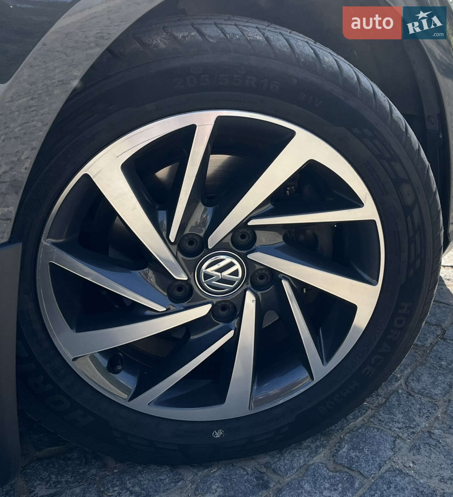 Volkswagen Golf 2017 VIN WVWZZZAUZJP507170 фото оголошення 23 з 37