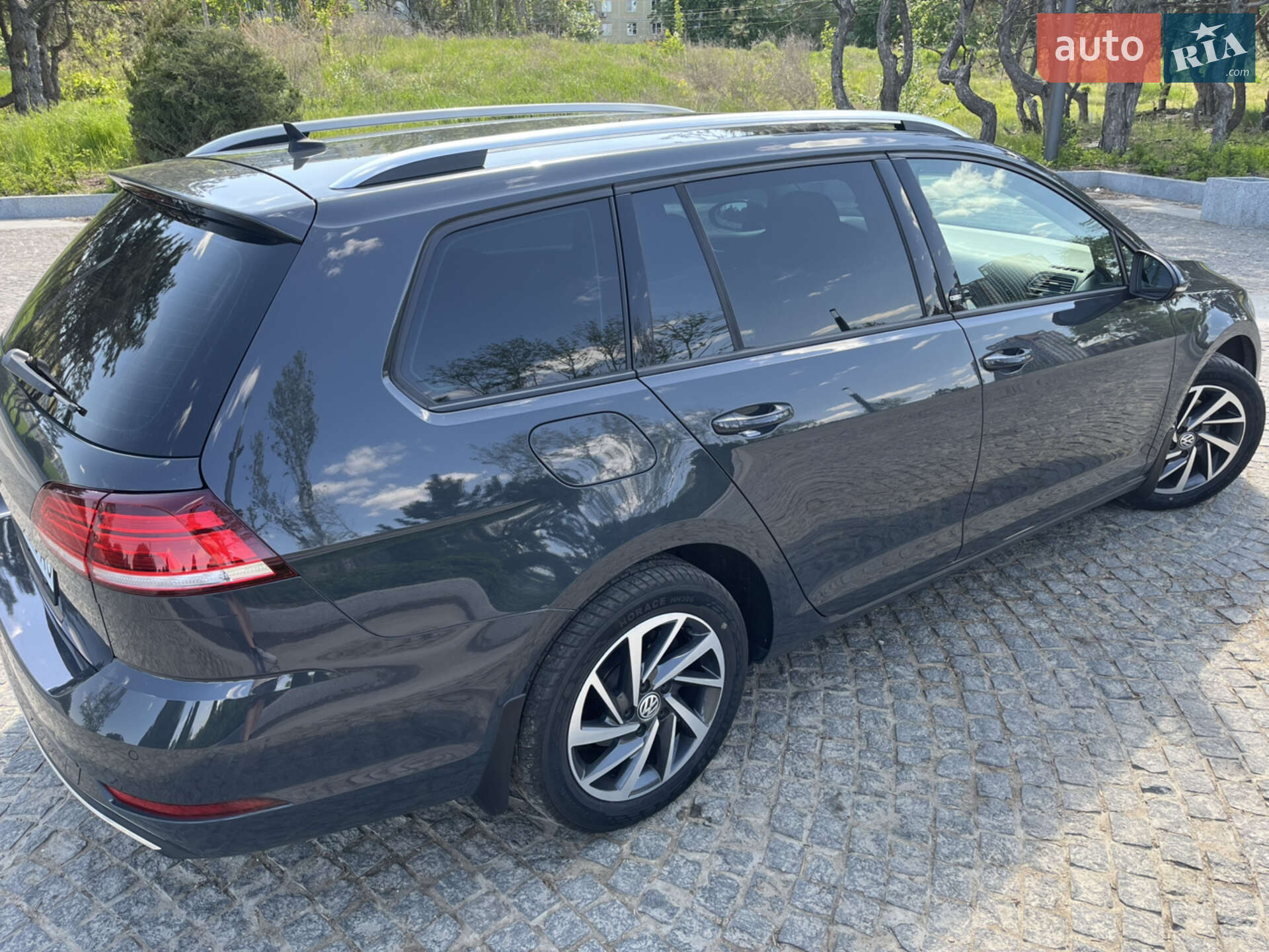 Volkswagen Golf 2017 VIN WVWZZZAUZJP507170 фото оголошення 34 з 37