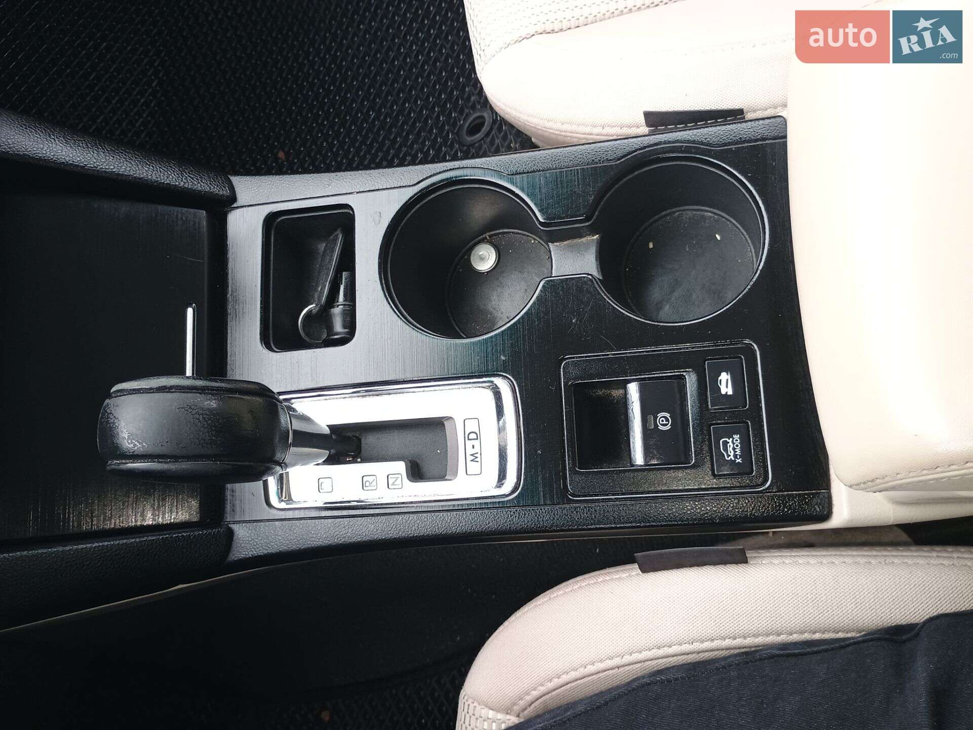Subaru Outback 2015 VIN 4S4BSACC1G3262001 фото оголошення 8 з 9