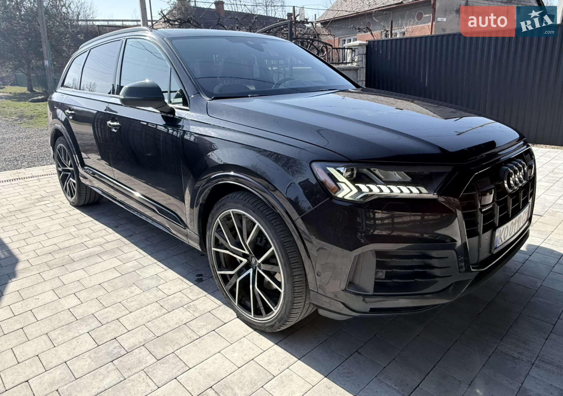 Audi Q7 2020 VIN WA1VXAF71MD011660 фото оголошення 2 з 32
