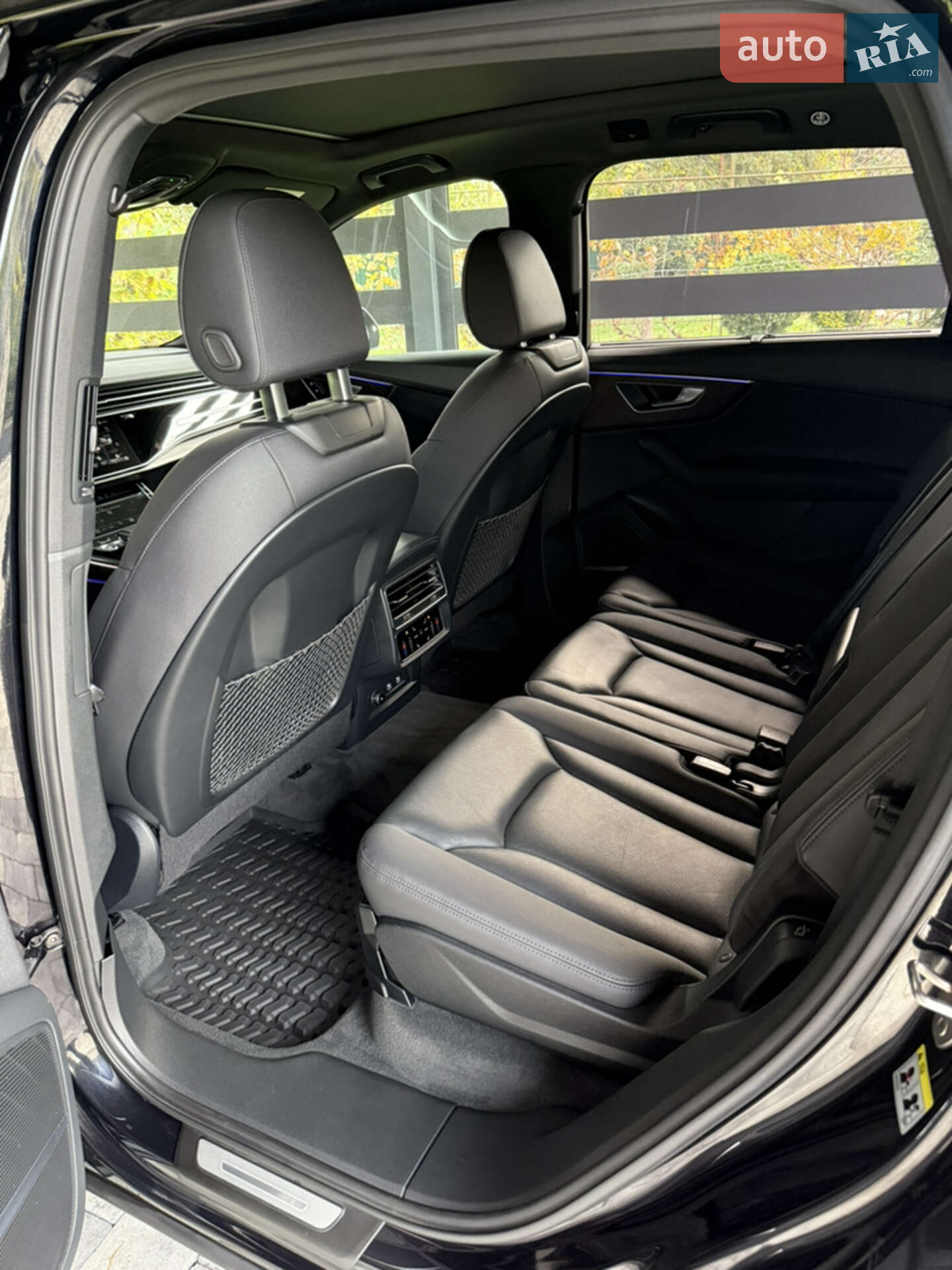 Audi Q7 2020 VIN WA1VXAF71MD011660 фото оголошення 24 з 32