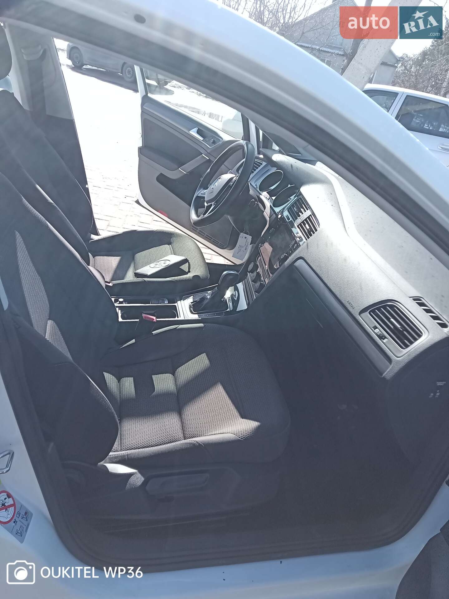 Volkswagen e-Golf 2020 VIN WVWZZZAUZLW917706 фото оголошення 7 з 51