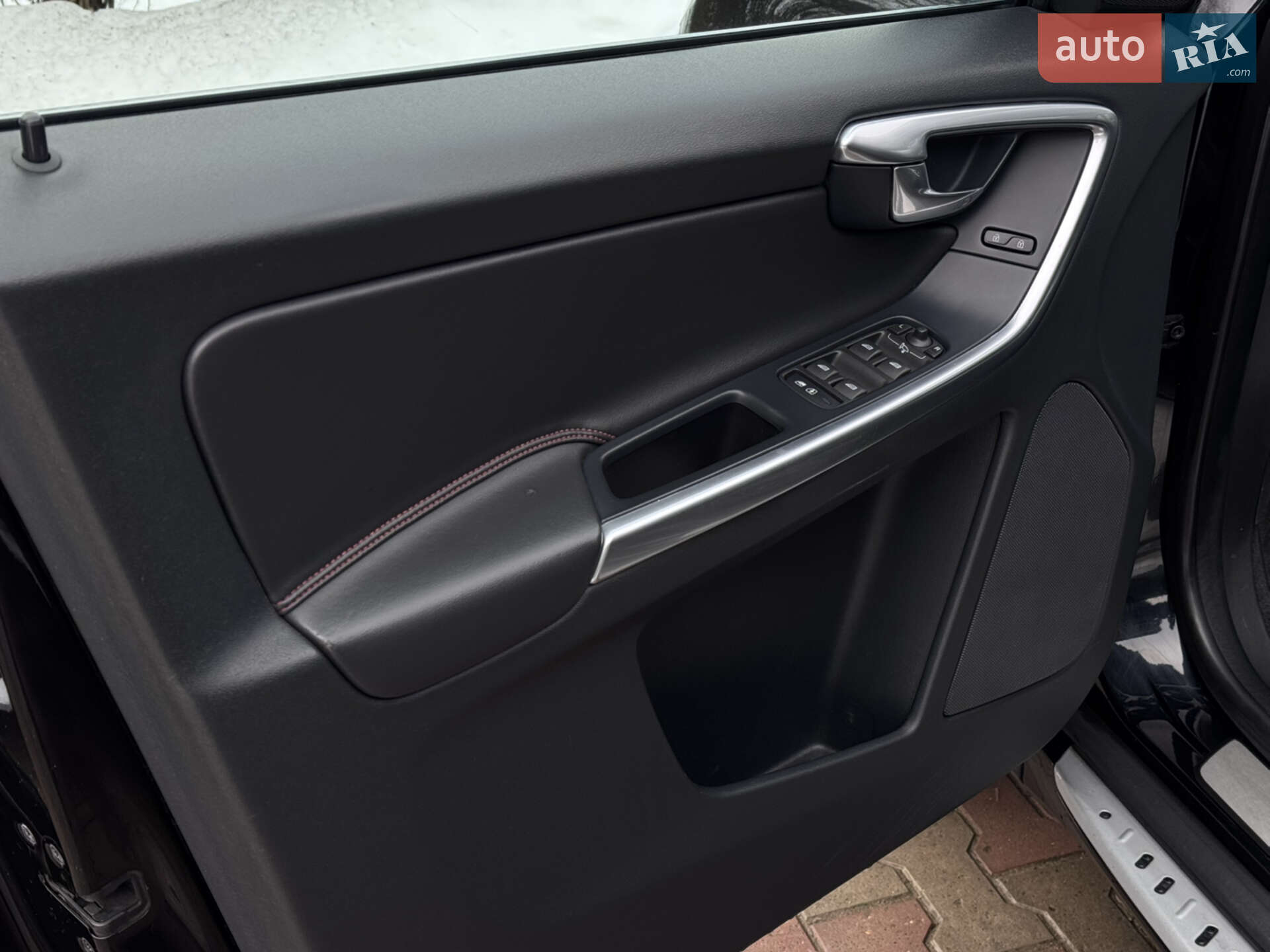 Volvo XC60 2014 VIN YV1DZ73CDF2703046 фото оголошення 12 з 32