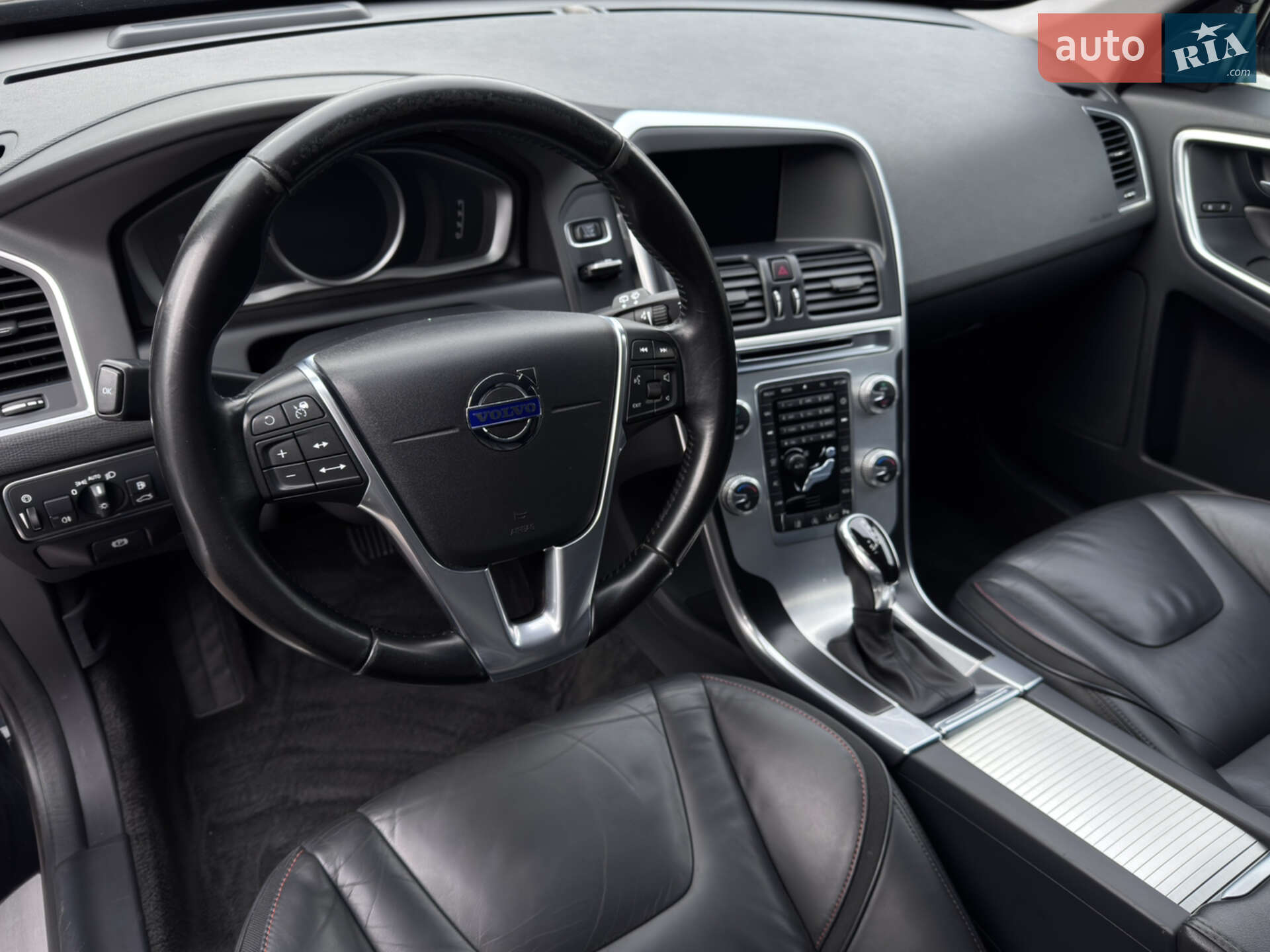 Volvo XC60 2014 VIN YV1DZ73CDF2703046 фото оголошення 17 з 32