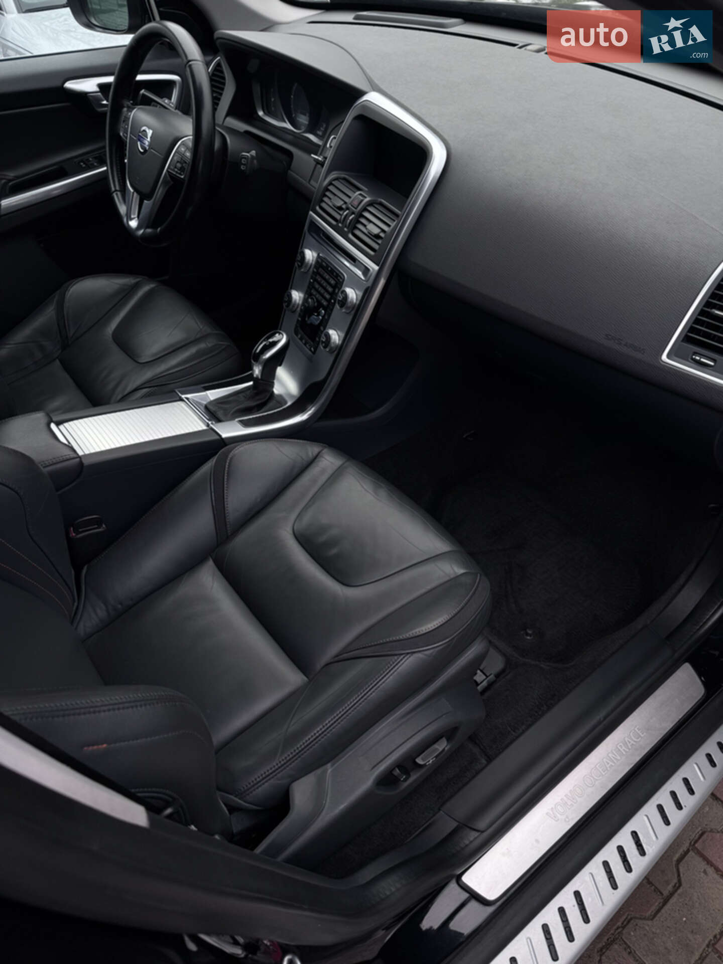 Volvo XC60 2014 VIN YV1DZ73CDF2703046 фото оголошення 20 з 32