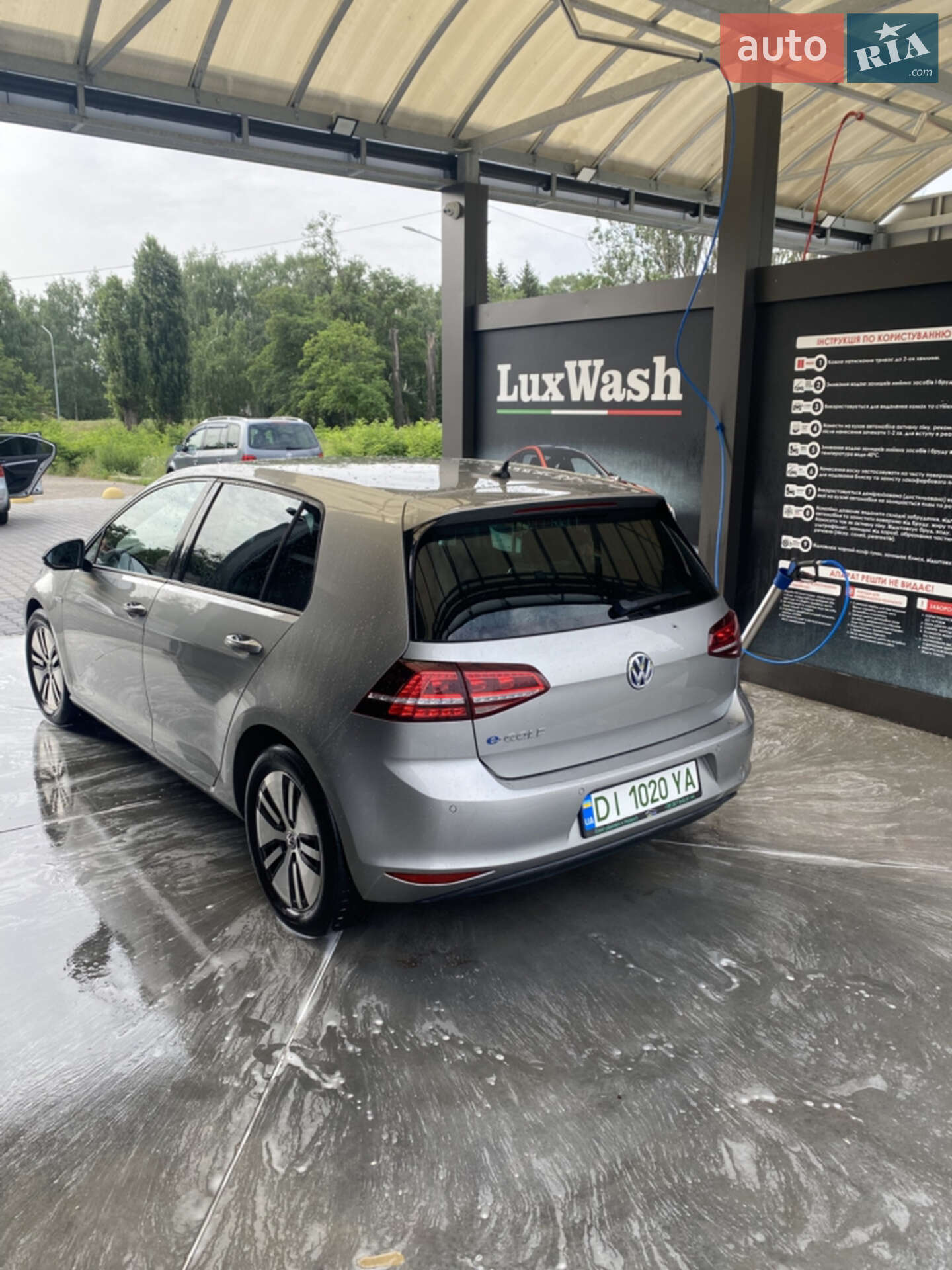 Volkswagen e-Golf 2015 VIN WVWZZZAUZGW902342 фото оголошення 2 з 10