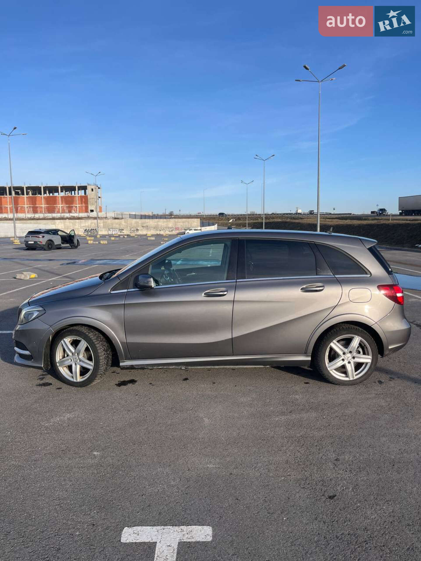 Mercedes-Benz B-Class 2014 VIN WDD2428901J005038 фото оголошення 8 з 22
