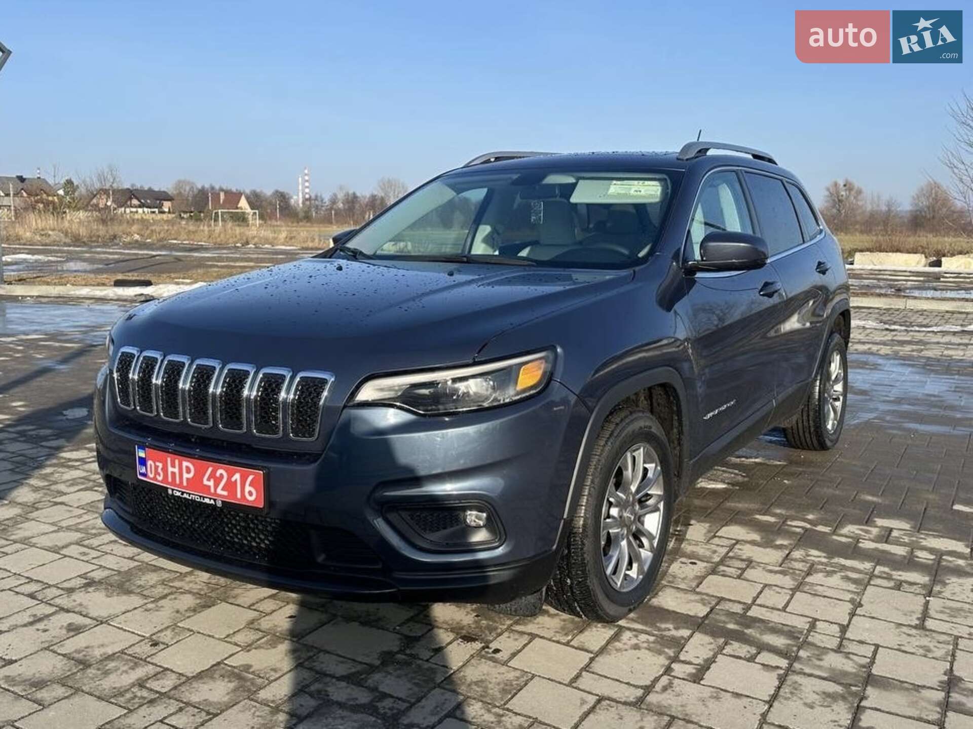 Jeep Cherokee 2019 VIN 1C4PJLLB9LD536114 фото оголошення 5 з 12