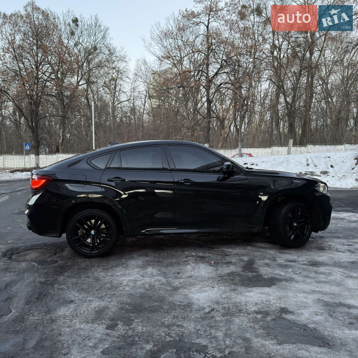 BMW X6 2017 VIN WBAKV610X00W35977 фото оголошення 14 з 28