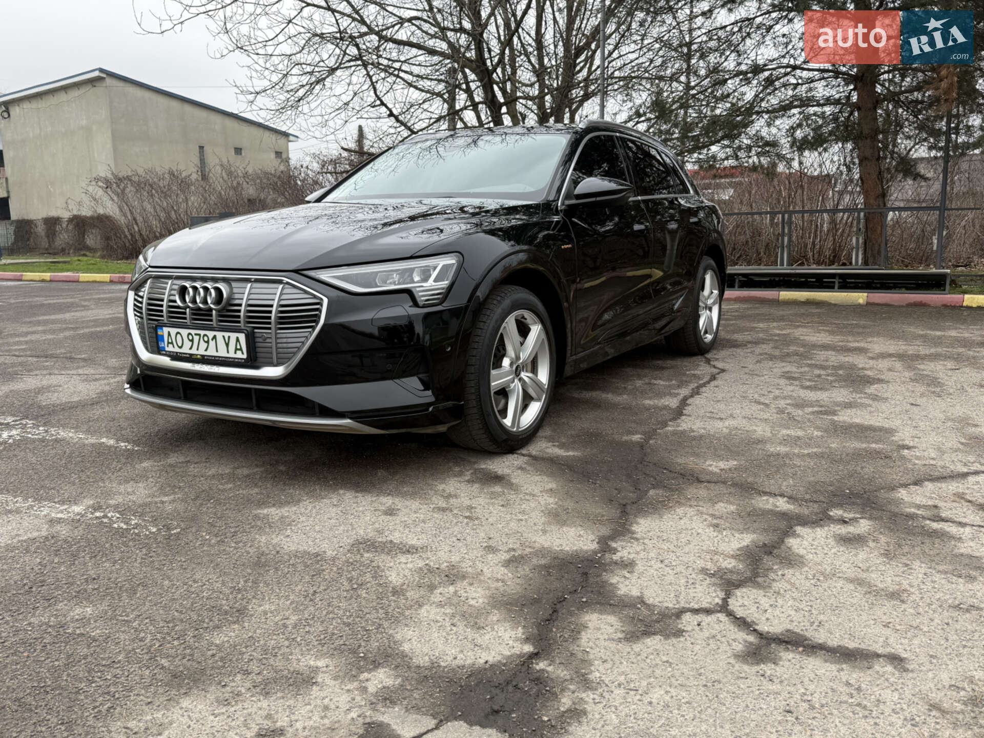 Audi e-tron 2020 VIN WAUZZZGE9LB014598 фото оголошення 6 з 43