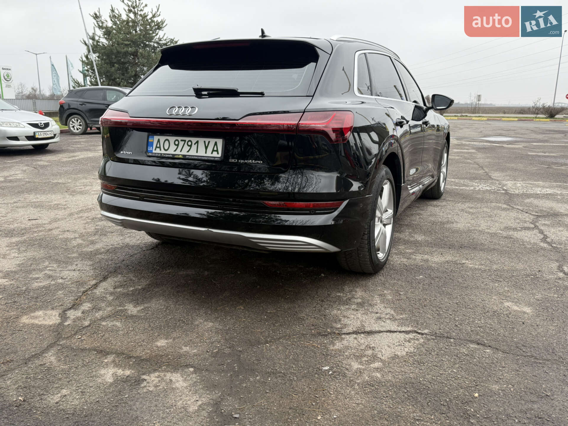 Audi e-tron 2020 VIN WAUZZZGE9LB014598 фото оголошення 12 з 43