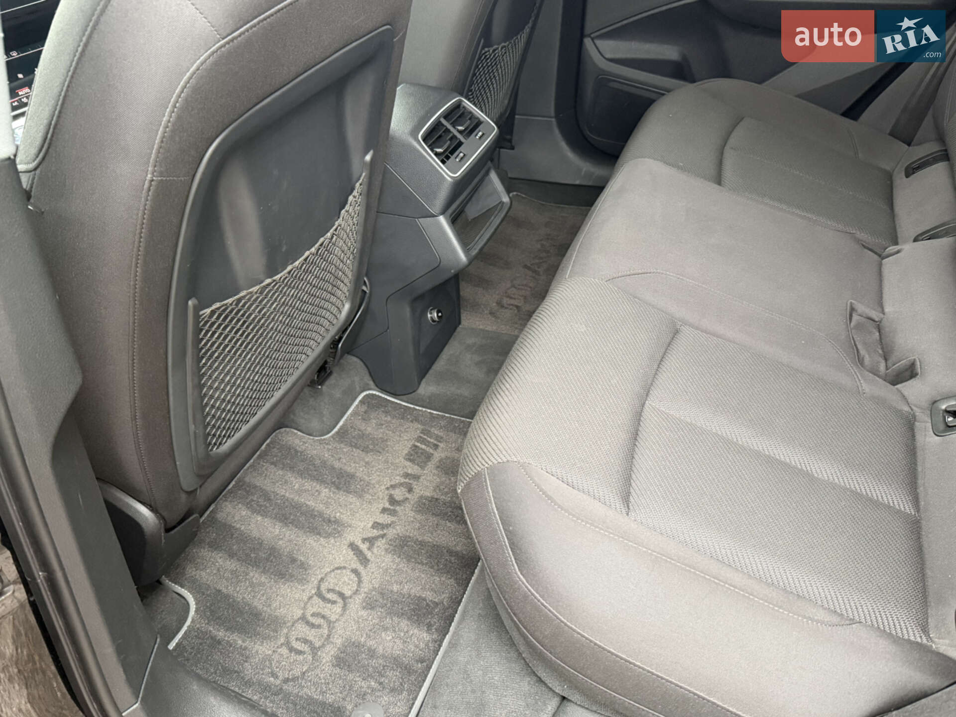 Audi e-tron 2020 VIN WAUZZZGE9LB014598 фото оголошення 34 з 43