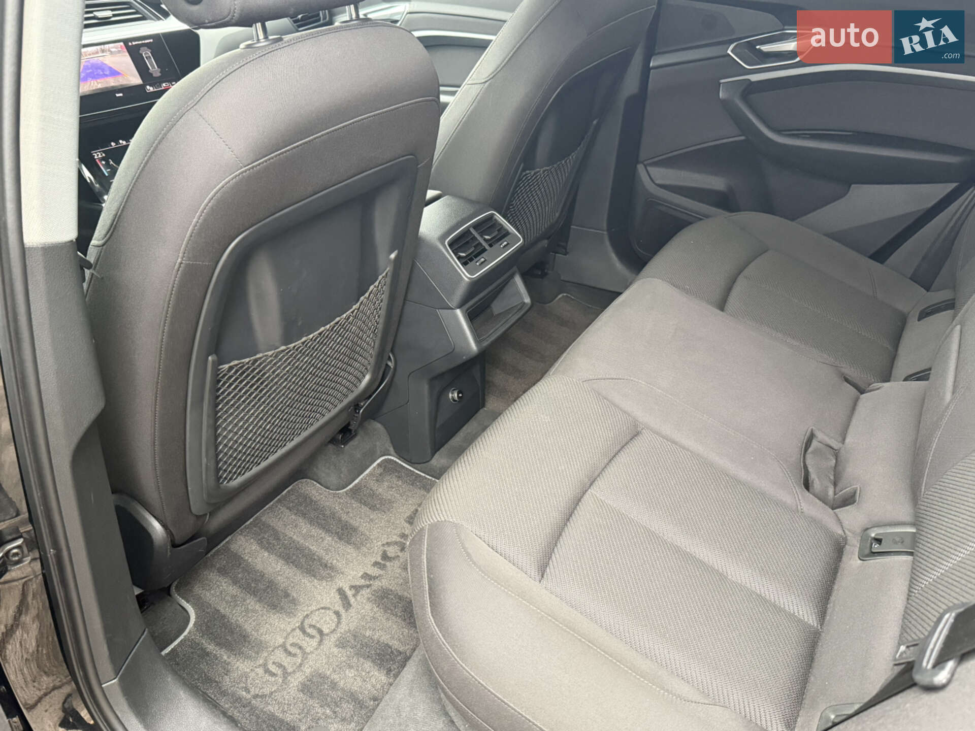 Audi e-tron 2020 VIN WAUZZZGE9LB014598 фото оголошення 35 з 43