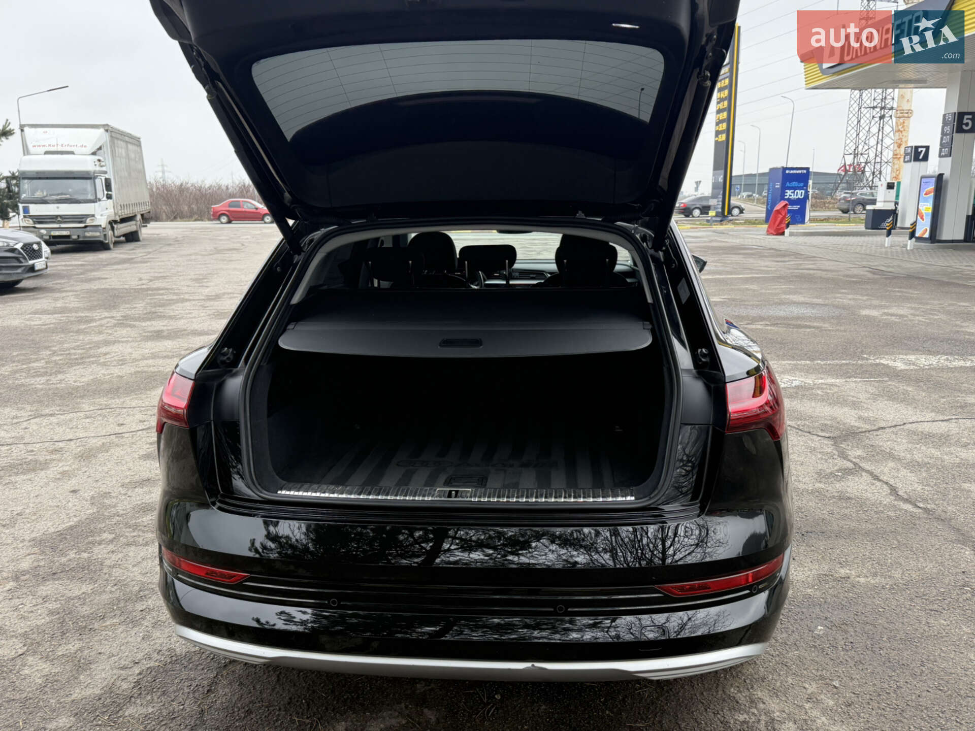 Audi e-tron 2020 VIN WAUZZZGE9LB014598 фото оголошення 37 з 43
