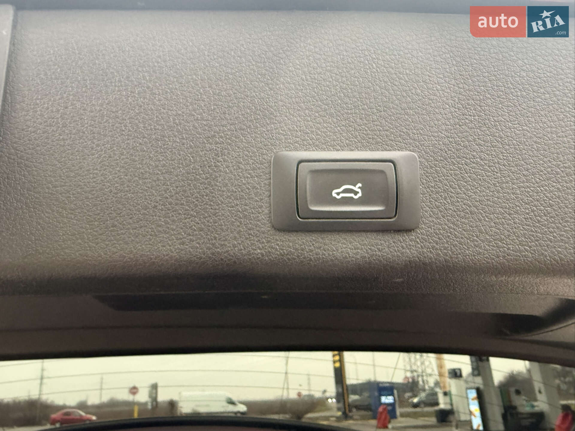 Audi e-tron 2020 VIN WAUZZZGE9LB014598 фото оголошення 38 з 43