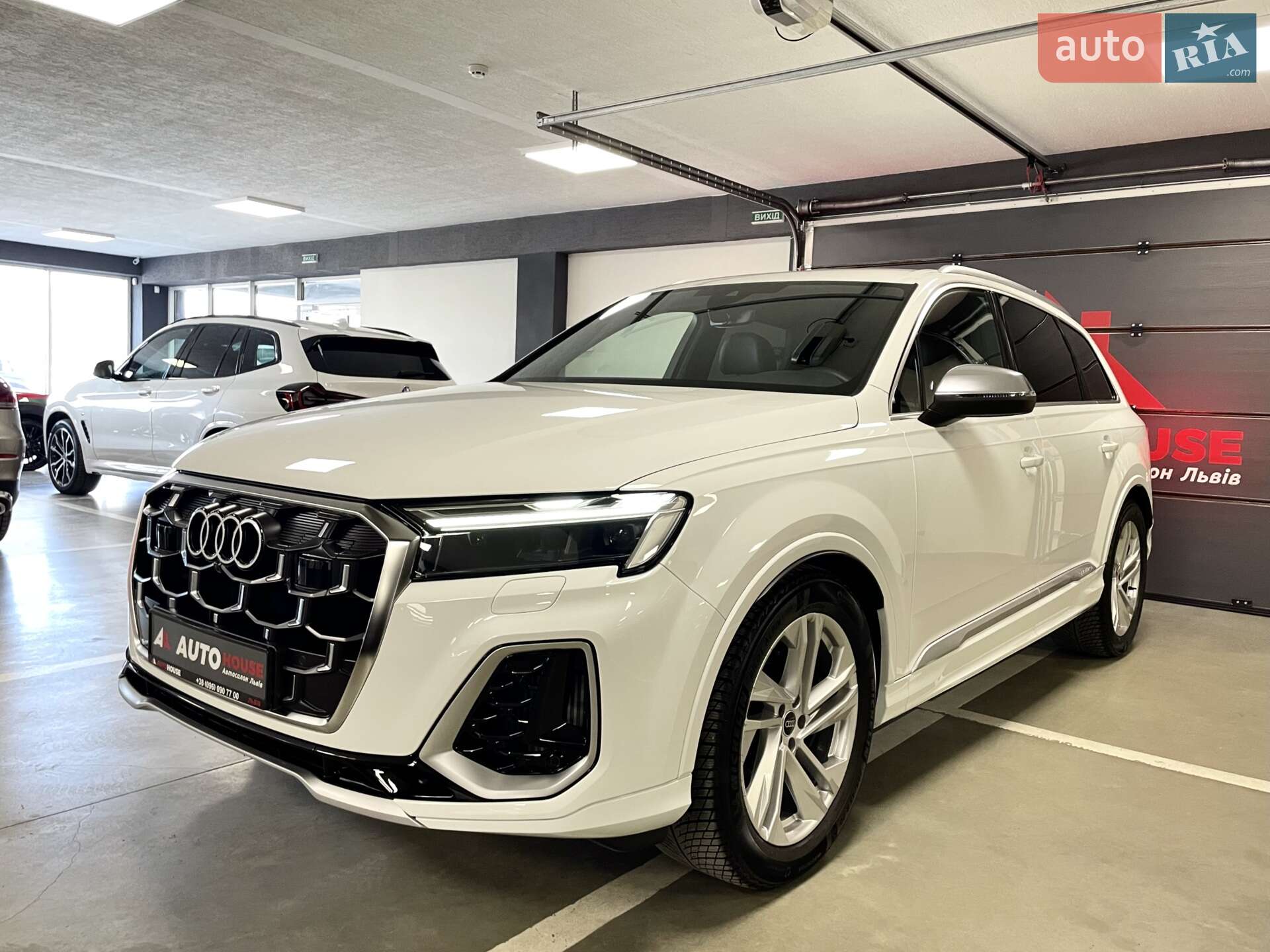 Audi SQ7 2024 VIN WAUZZZ4M5RD013716 фото оголошення 3 з 75