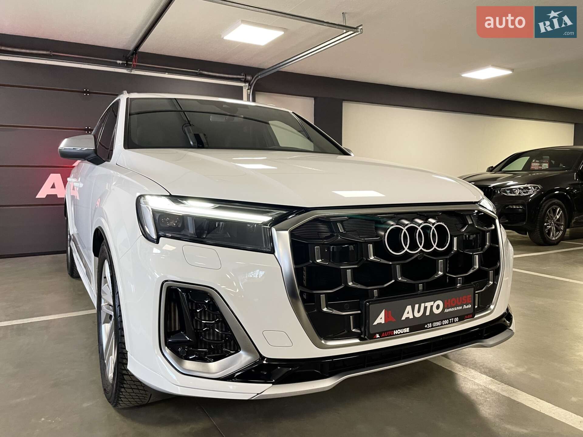 Audi SQ7 2024 VIN WAUZZZ4M5RD013716 фото оголошення 6 з 75