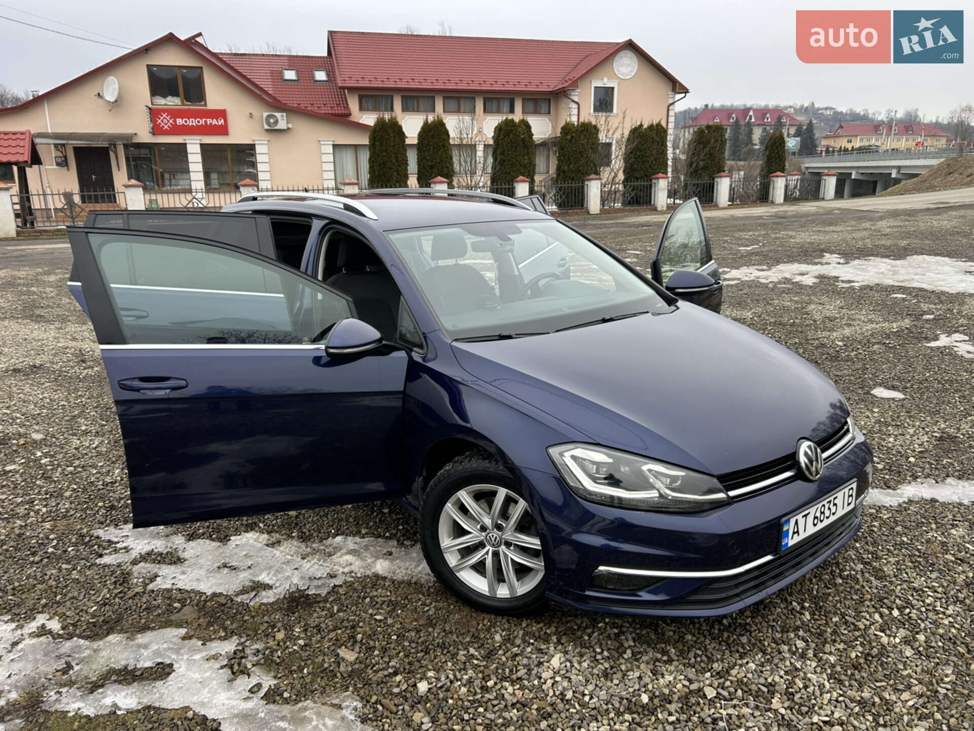 Volkswagen Golf 2018 VIN WVWZZZAUZJP599764 фото оголошення 2 з 10