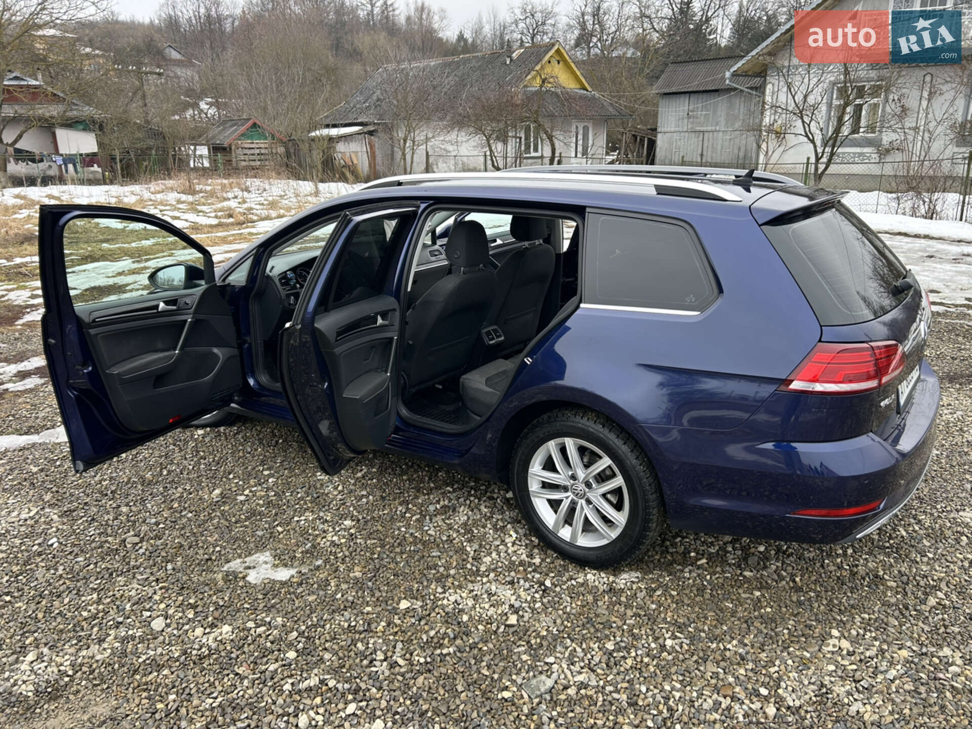 Volkswagen Golf 2018 VIN WVWZZZAUZJP599764 фото оголошення 5 з 10
