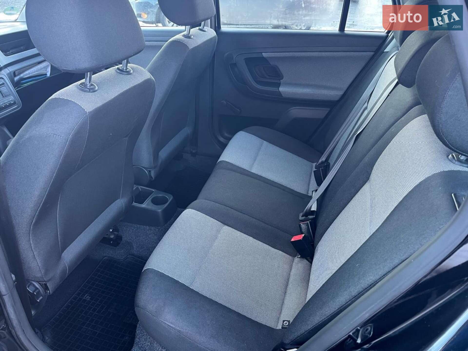 Skoda Fabia 2009 VIN TMBFC65JXA3056615 фото оголошення 8 з 9