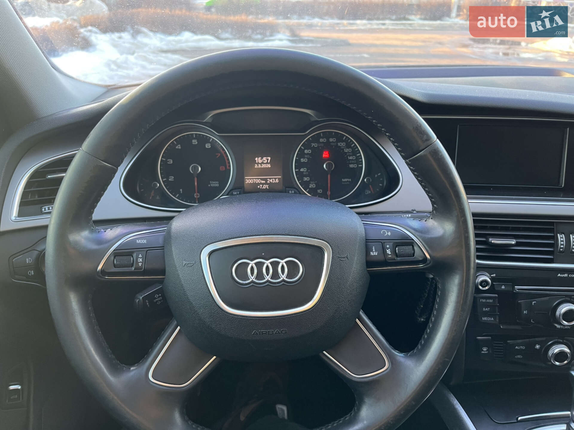 Audi A4 2012 VIN WAUBFAFL0DA156826 фото оголошення 10 з 12