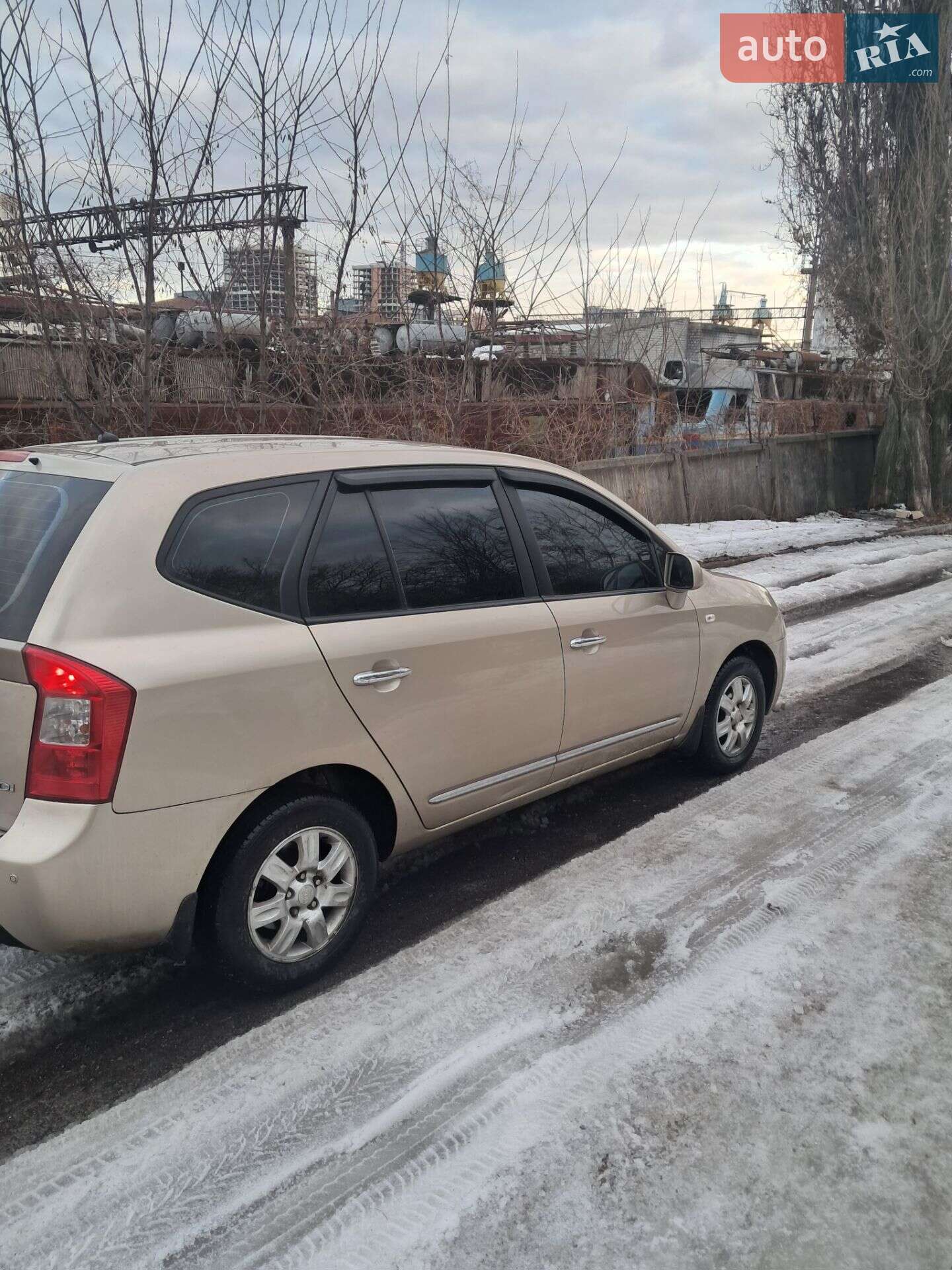 Kia Carens 2007 VIN KNEFG52427K073147 фото оголошення 2 з 10