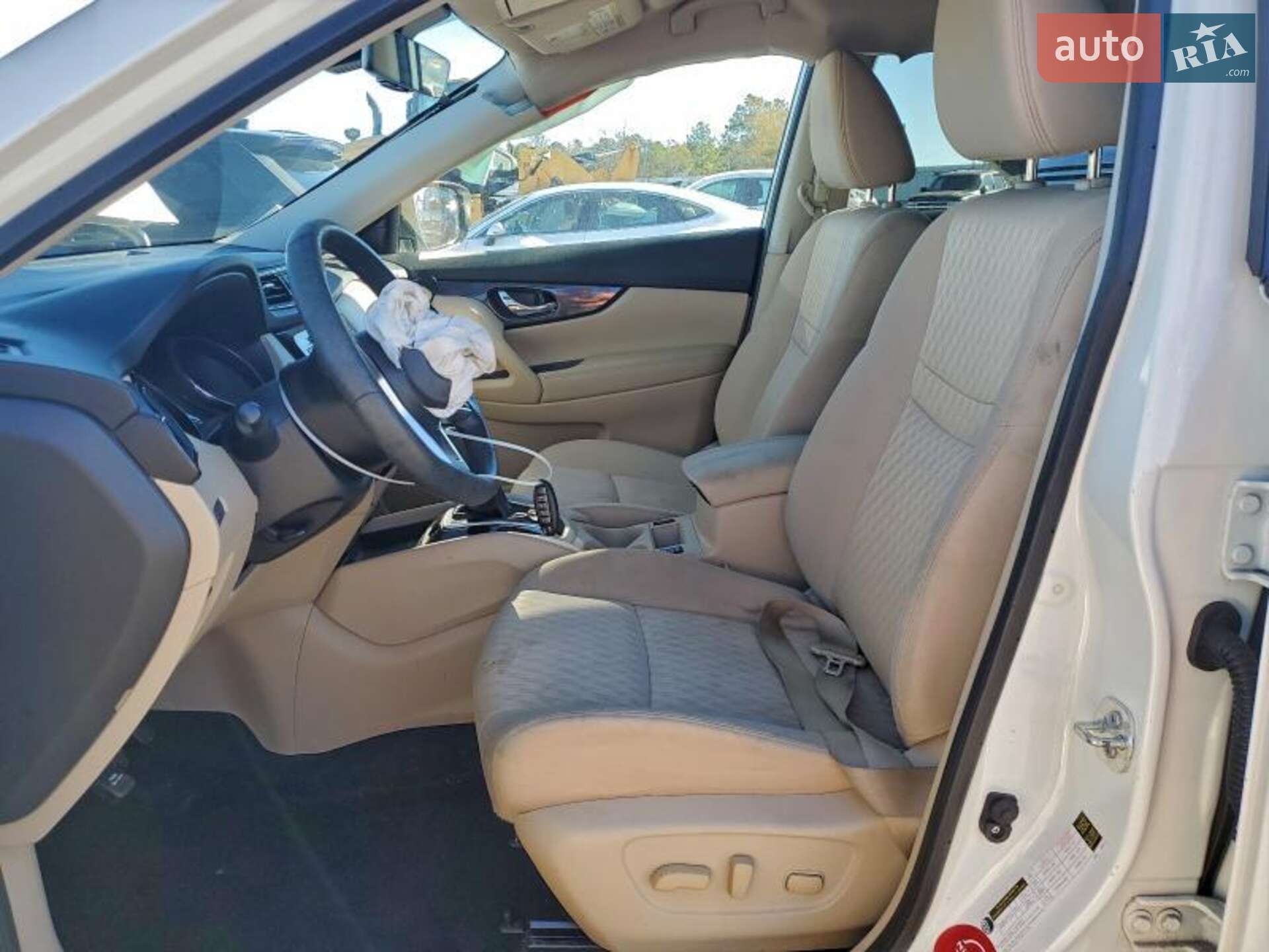 Nissan Rogue 2019 VIN KNMAT2MT7KP552097 фото оголошення 2 з 20