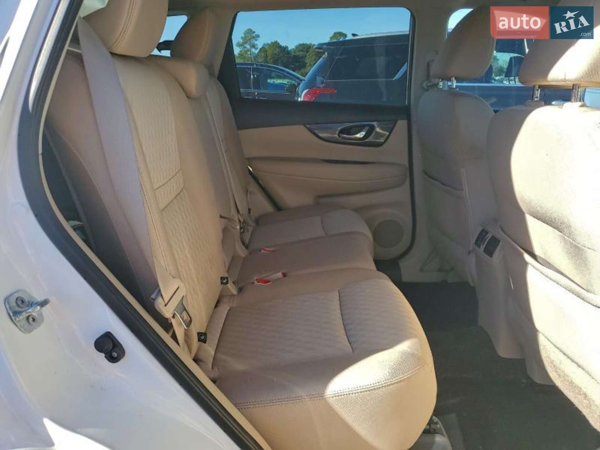 Nissan Rogue 2019 VIN KNMAT2MT7KP552097 фото оголошення 12 з 20