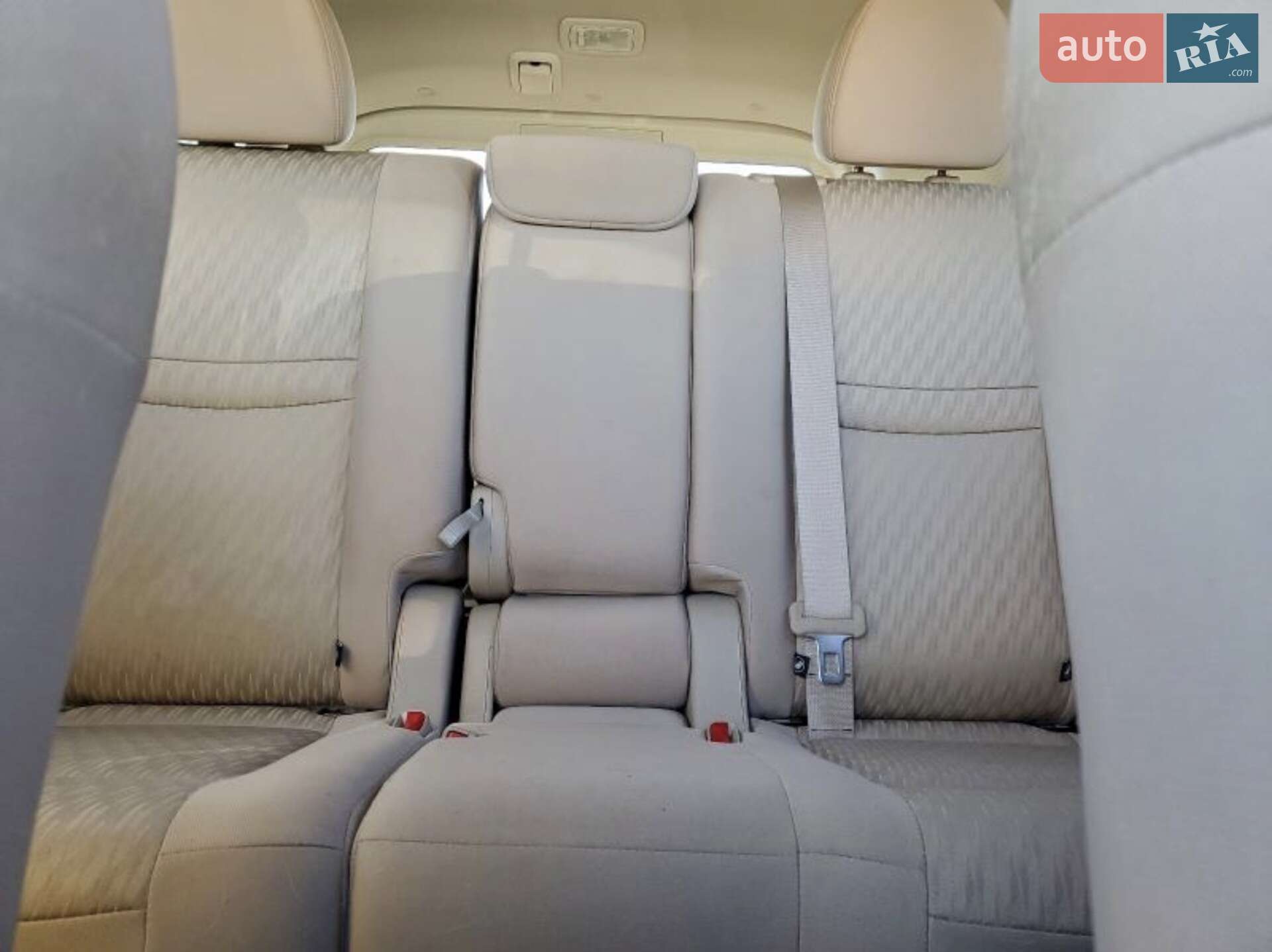 Nissan Rogue 2019 VIN KNMAT2MT7KP552097 фото оголошення 13 з 20