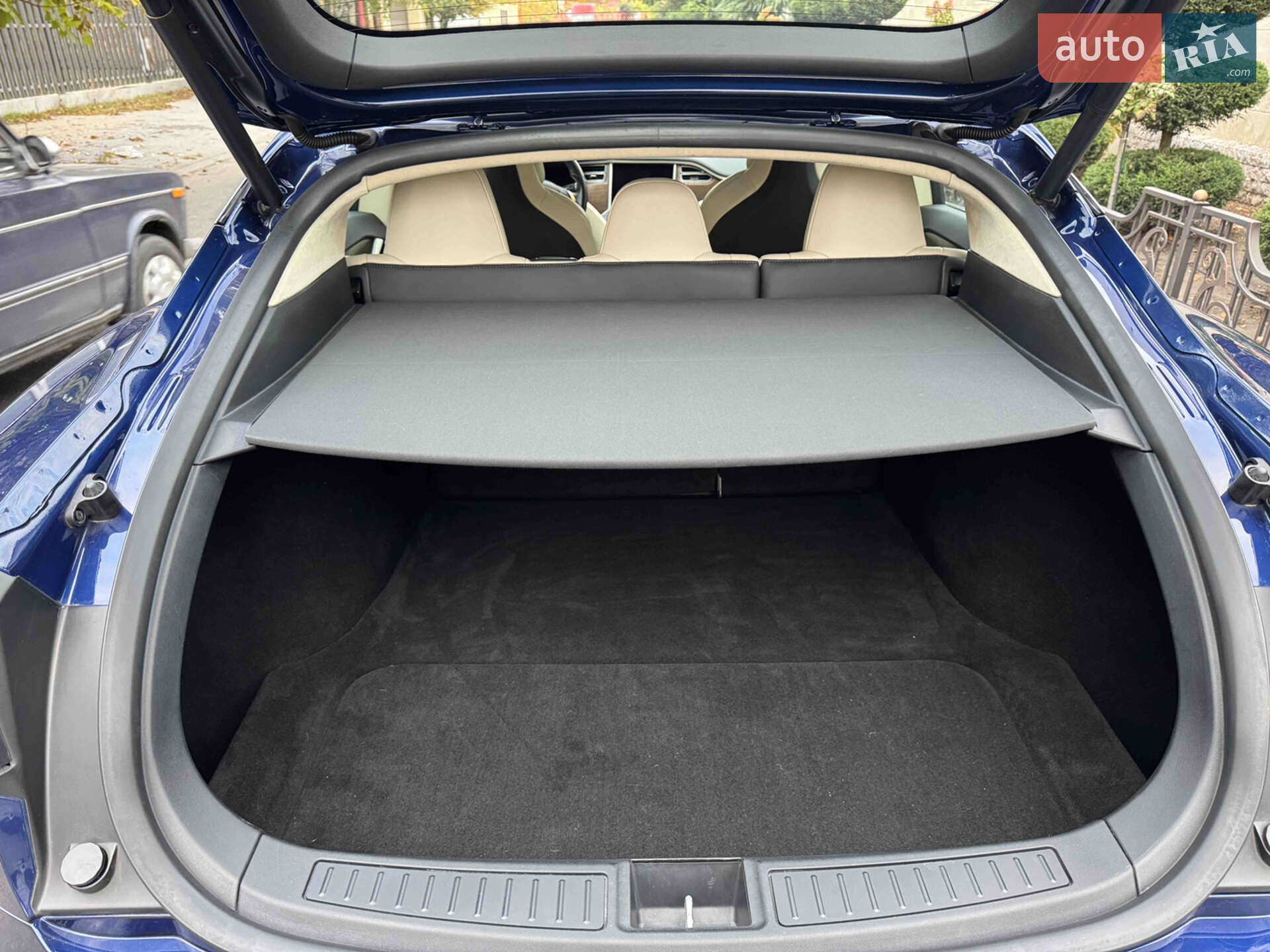 Tesla Model S 2017 VIN 5YJSA1E29HF217288 фото оголошення 5 з 14