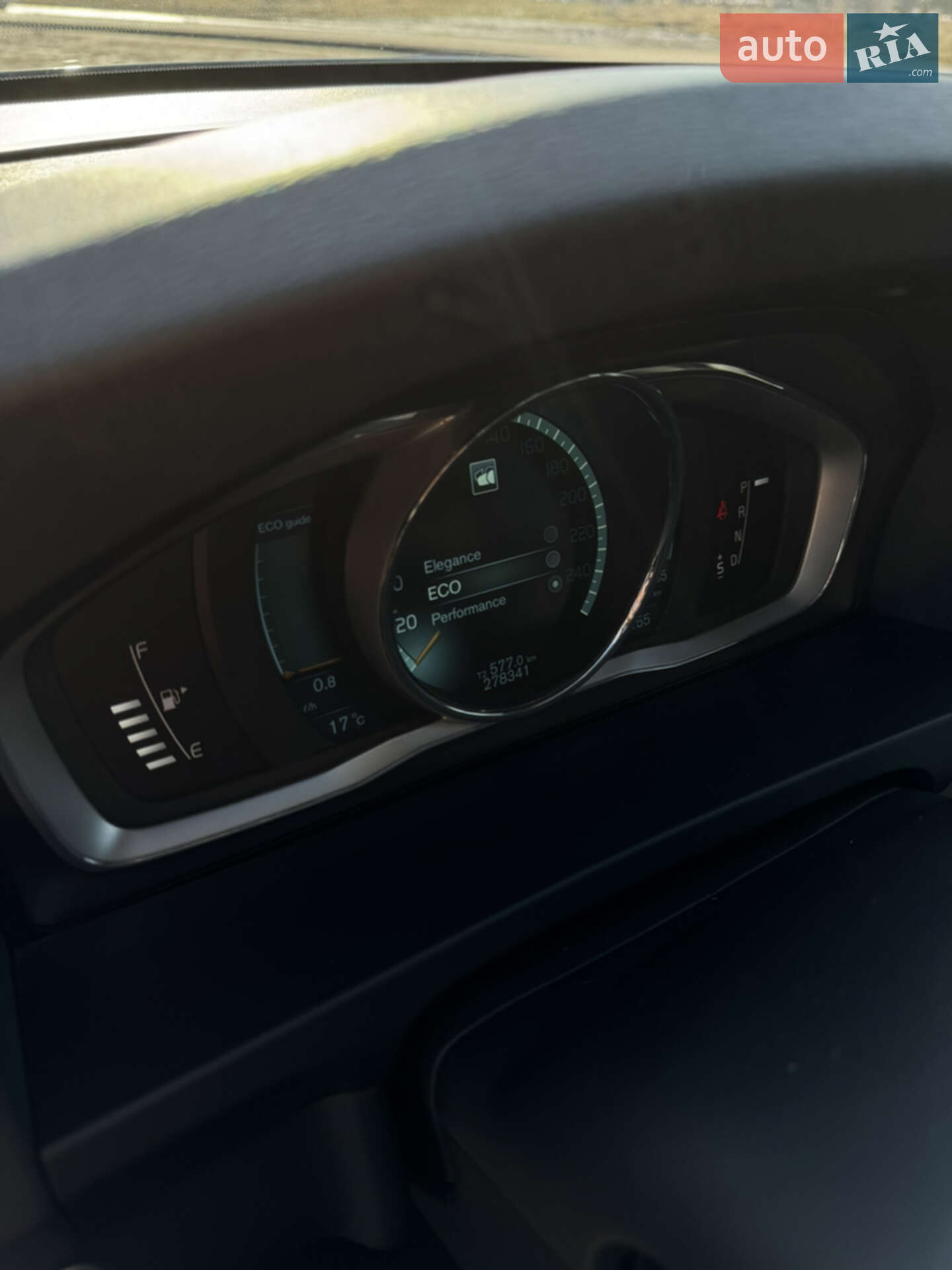 Volvo V60 2014 VIN YV1FW73CDE1203037 фото оголошення 11 з 20