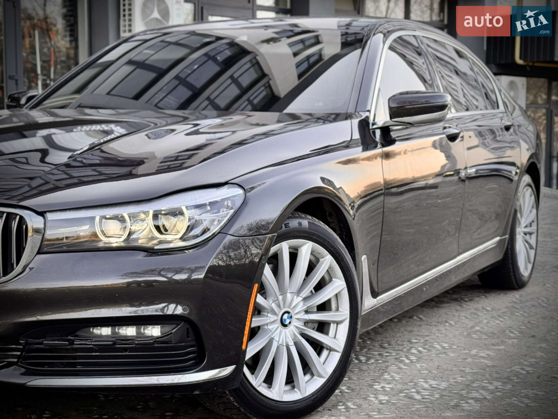 BMW 7 Series 2015 VIN WBA7E2C54GG504438 фото оголошення 6 з 29