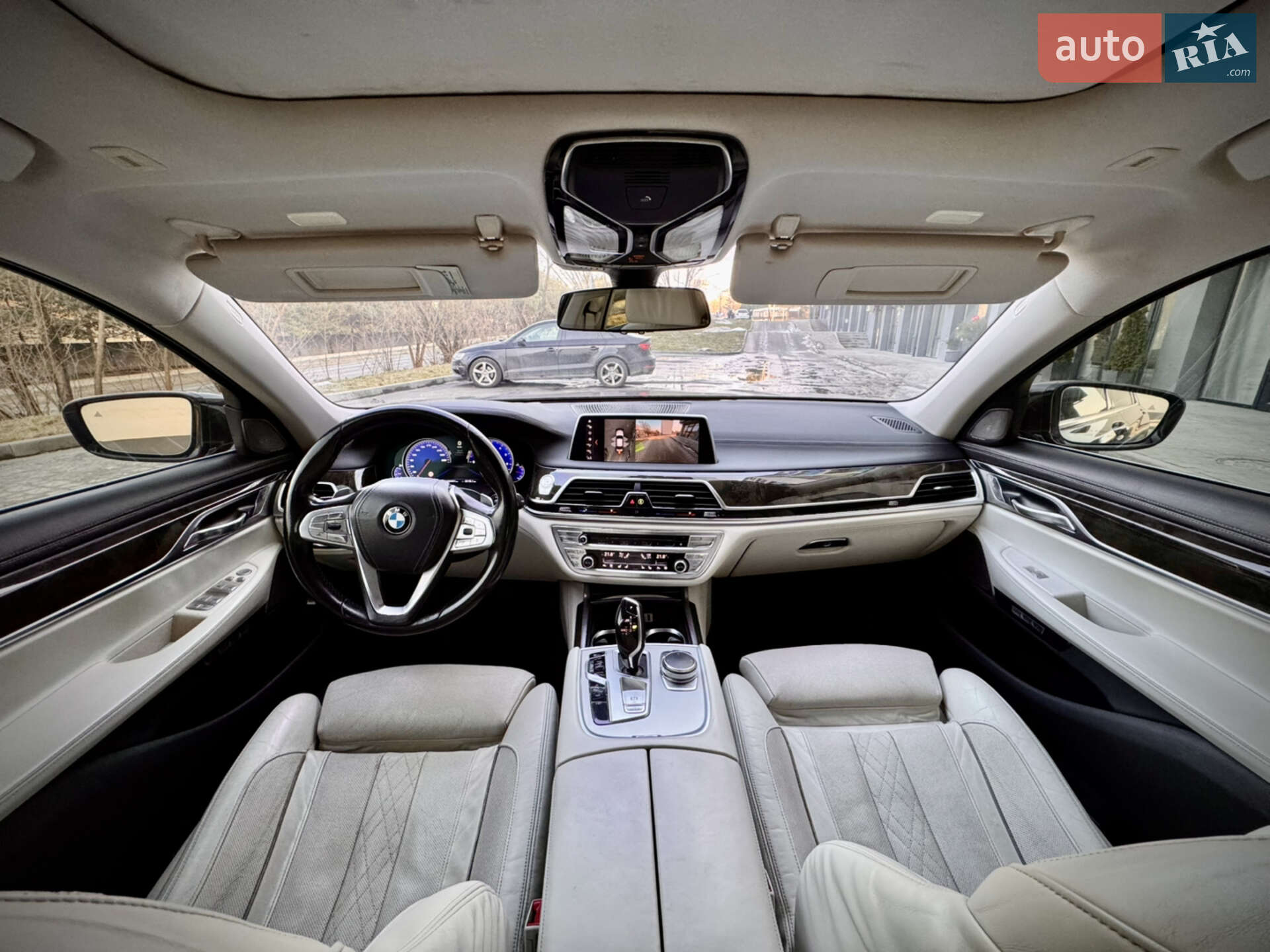 BMW 7 Series 2015 VIN WBA7E2C54GG504438 фото оголошення 12 з 29