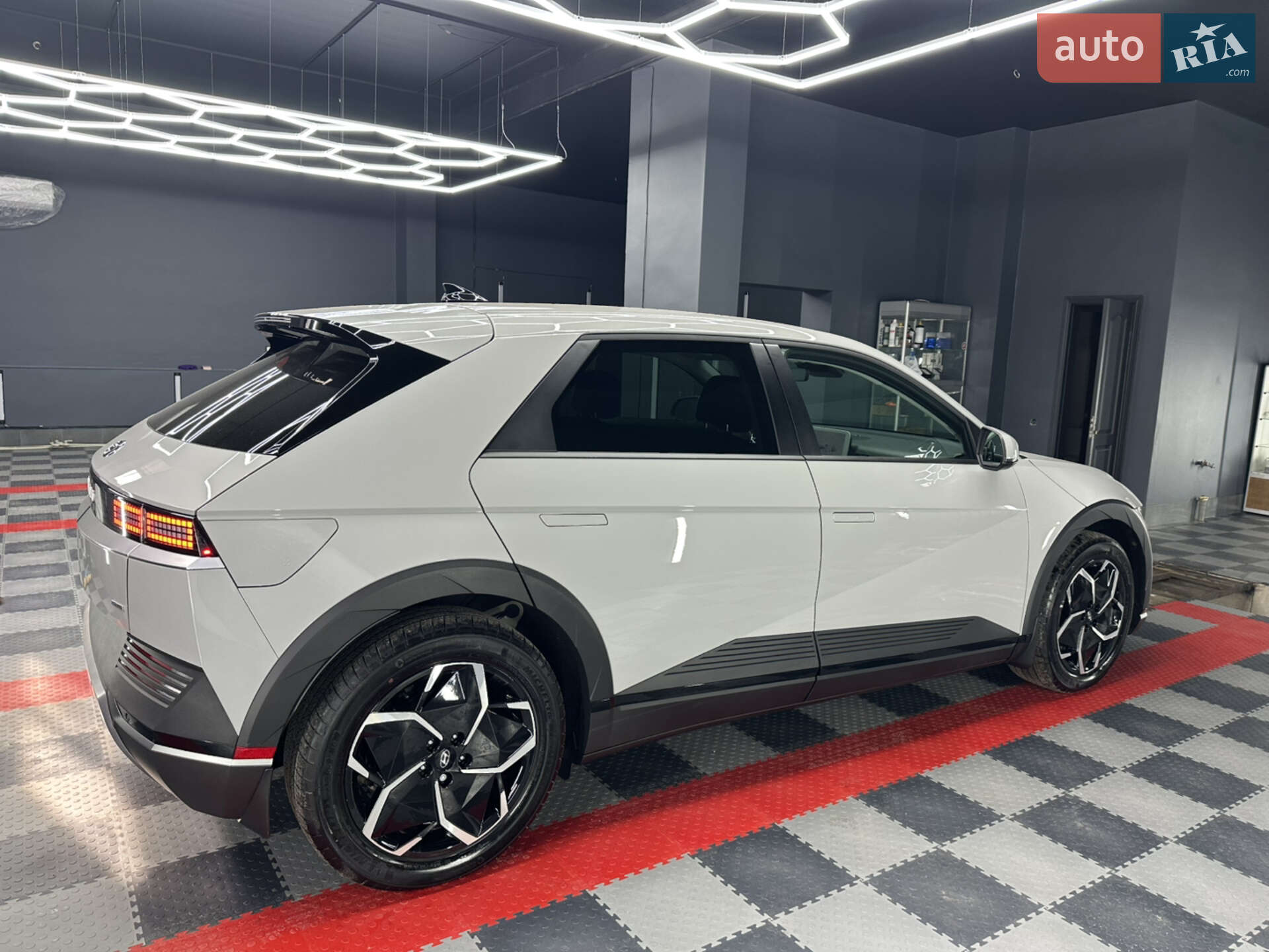 Hyundai Ioniq 5 2023 VIN KM8KNDDF6RU254099 фото оголошення 4 з 26