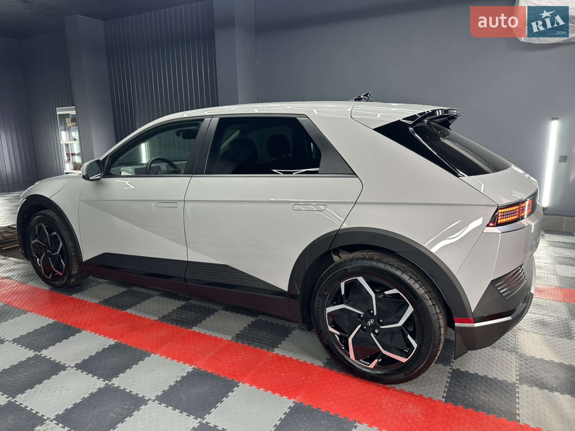 Hyundai Ioniq 5 2023 VIN KM8KNDDF6RU254099 фото оголошення 8 з 26