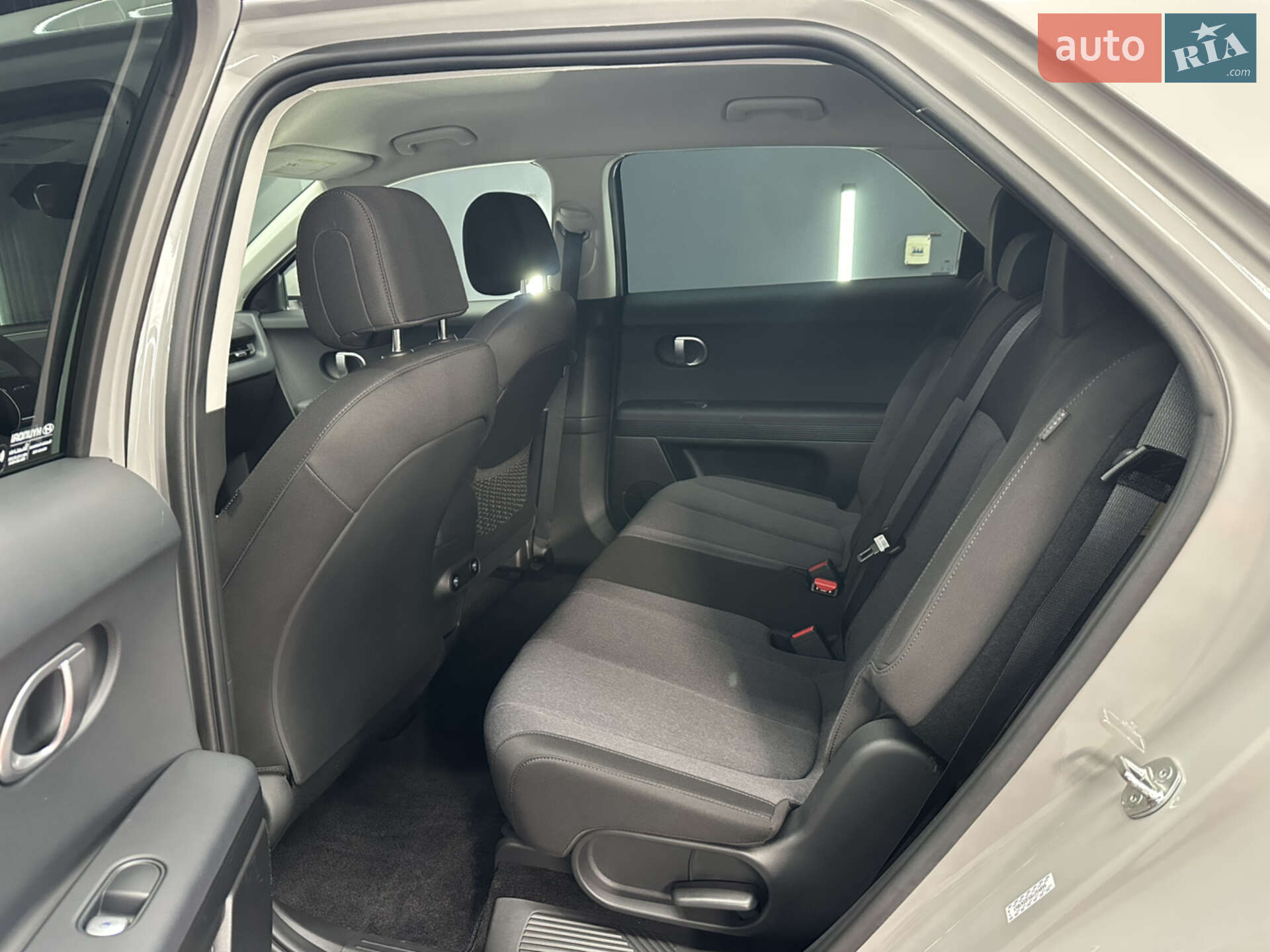 Hyundai Ioniq 5 2023 VIN KM8KNDDF6RU254099 фото оголошення 18 з 26