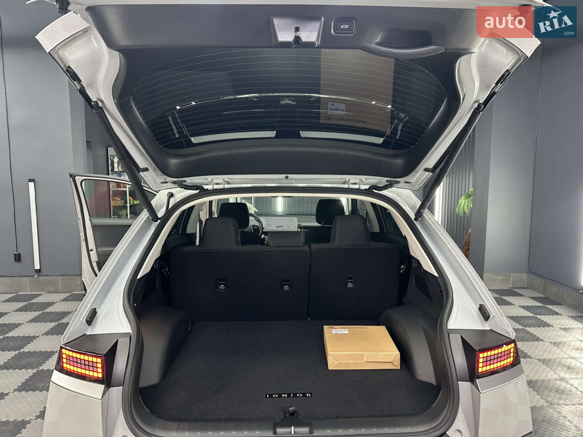 Hyundai Ioniq 5 2023 VIN KM8KNDDF6RU254099 фото оголошення 25 з 26