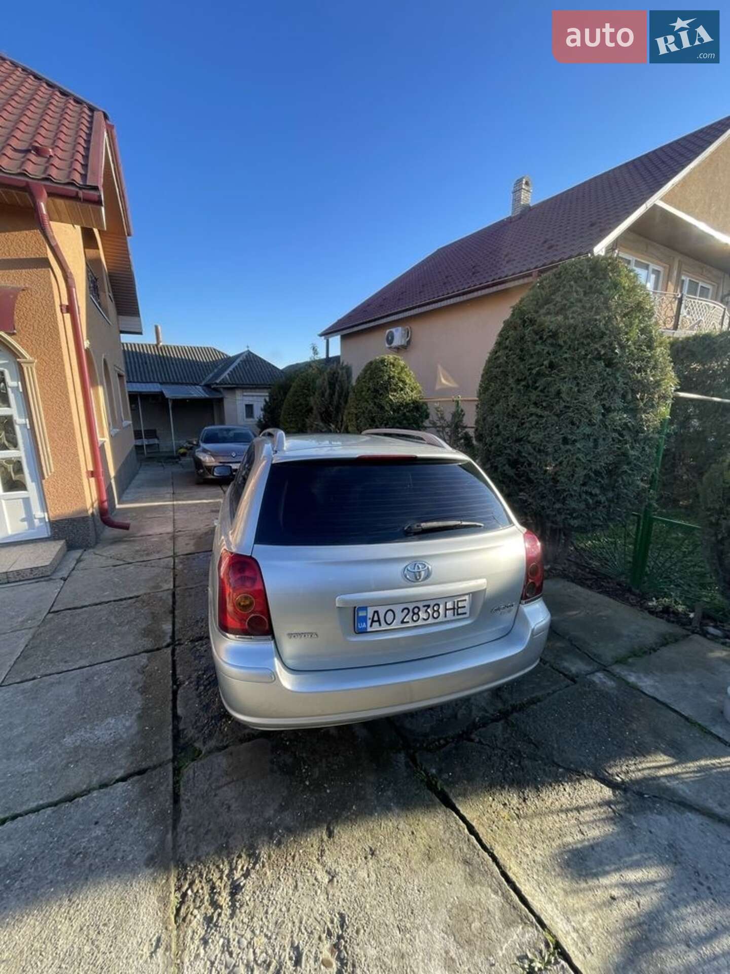 Toyota Avensis 2005 VIN SB1EA56L80E022854 фото оголошення 2 з 8