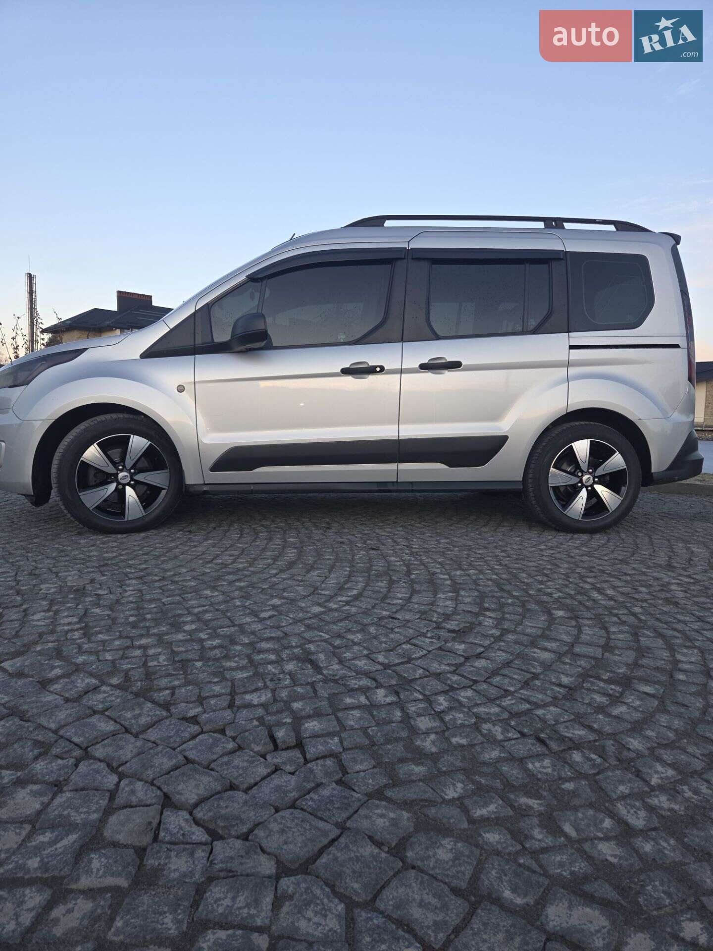 Ford Tourneo Connect 2018 VIN WF0TXXWPGTJU72925 фото оголошення 71 з 80
